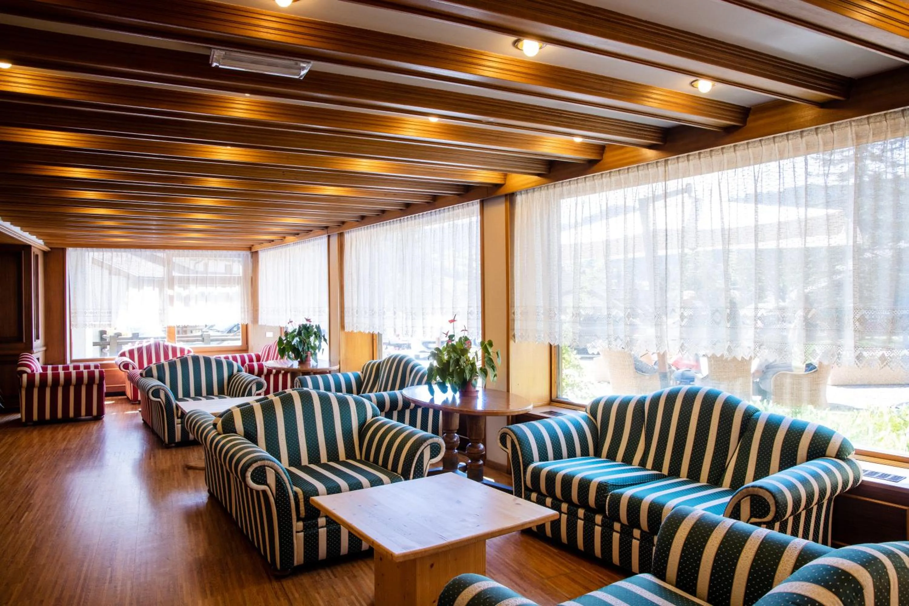 Living room in Hotel Miramonti Corvara