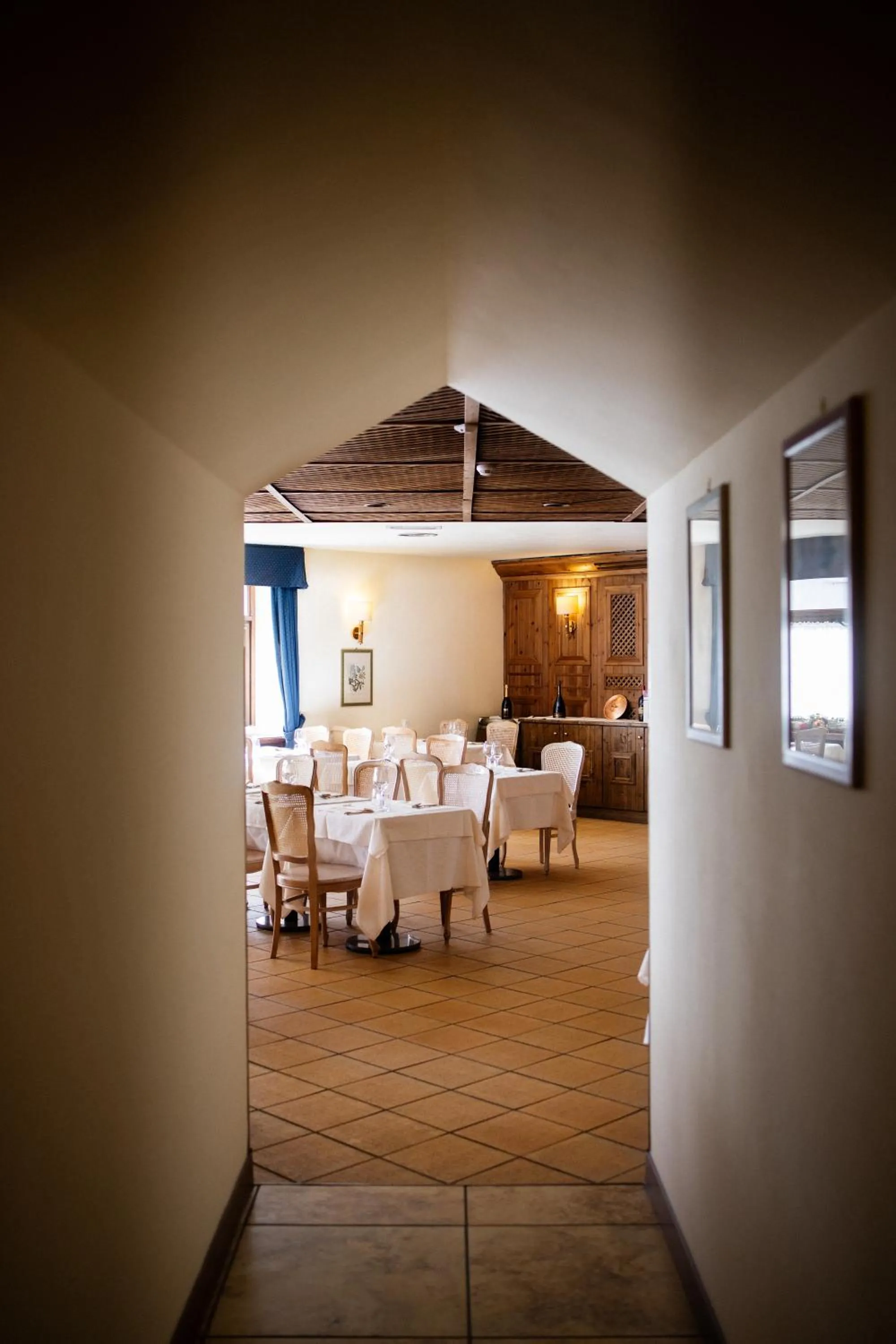 Restaurant/places to eat in Hotel Alaska Cortina