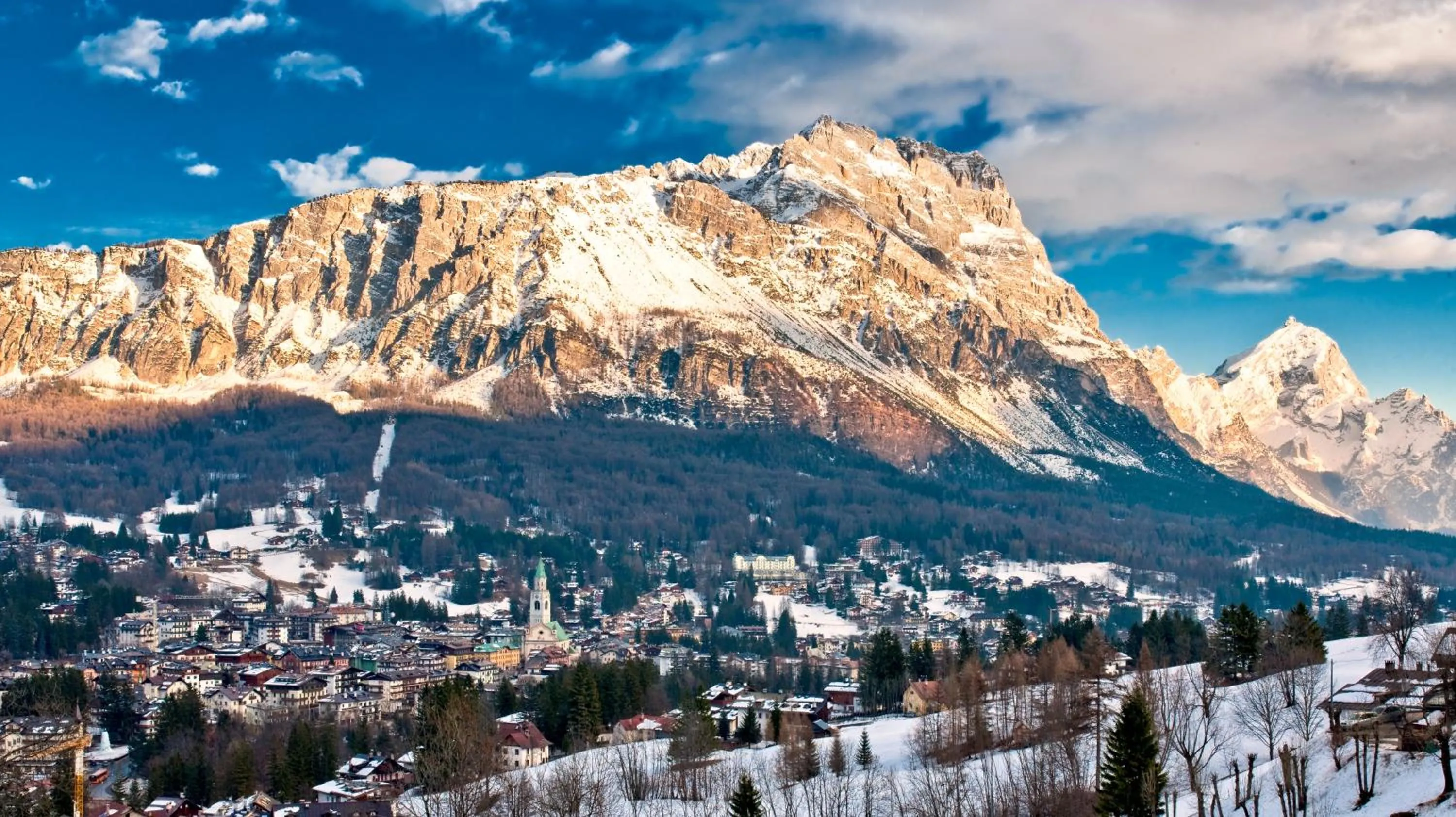 City view in Hotel Alaska Cortina