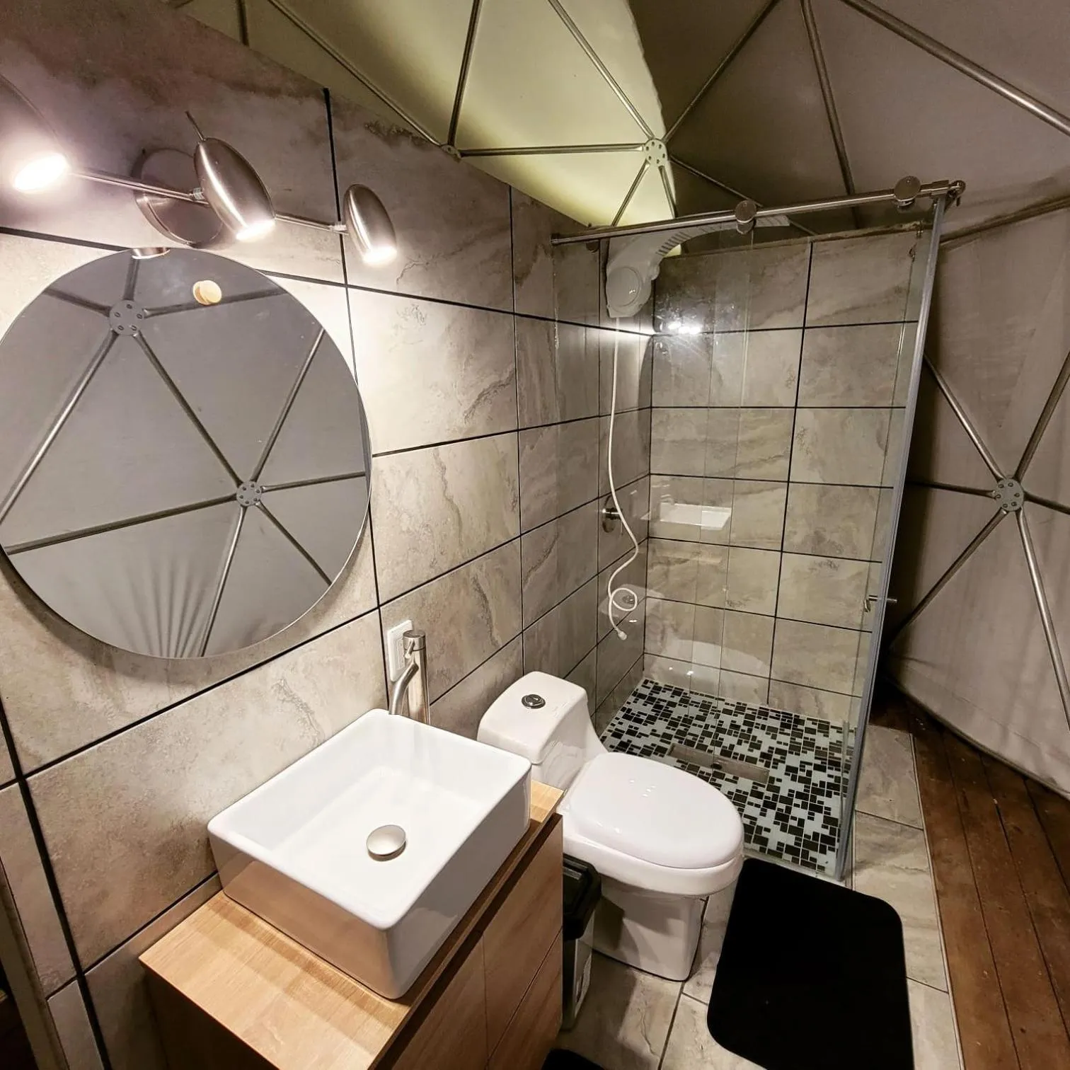 Bathroom in Solaris Glamping Exclusive