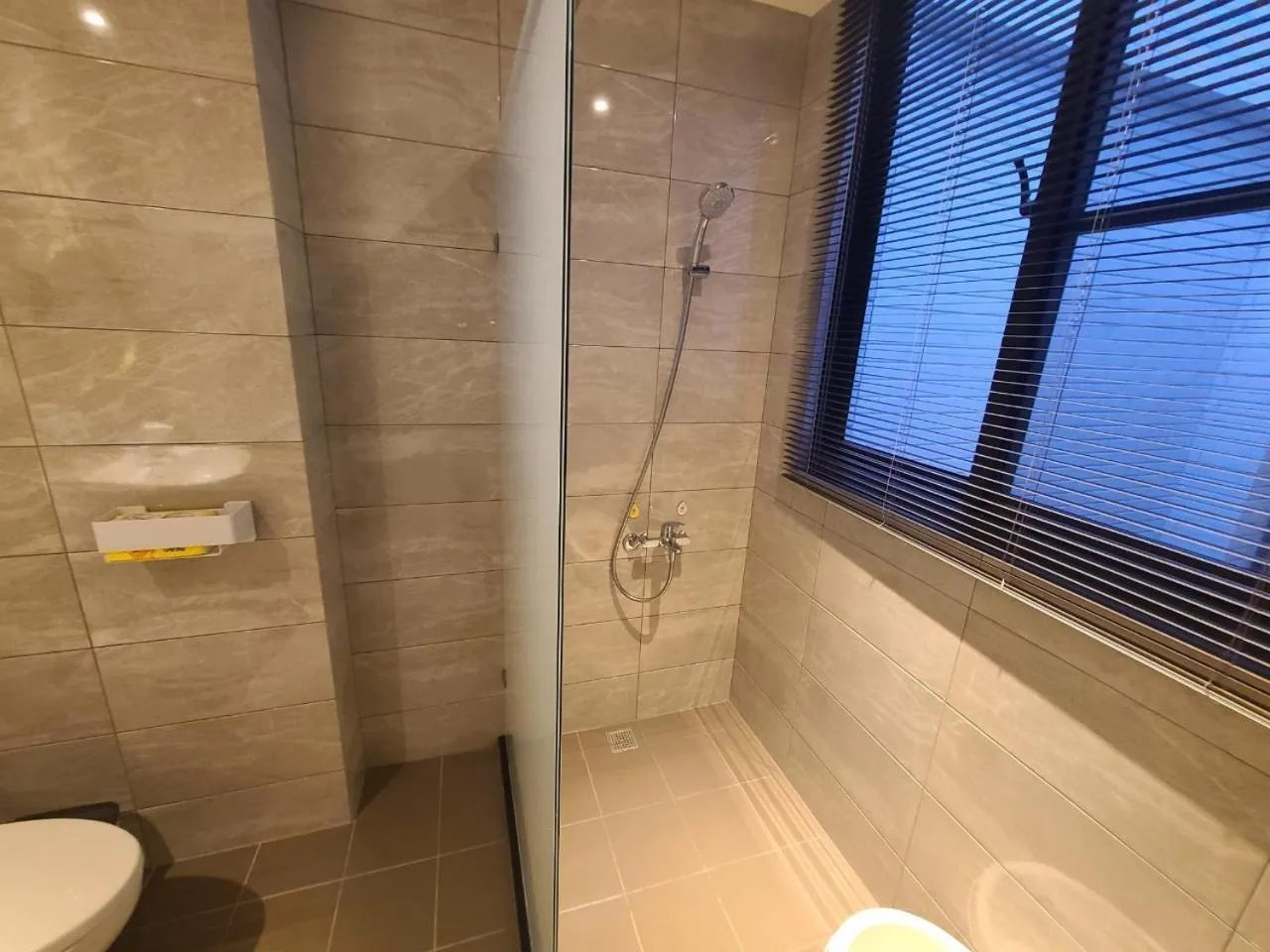 Bathroom in Sunlight Forest Homestay