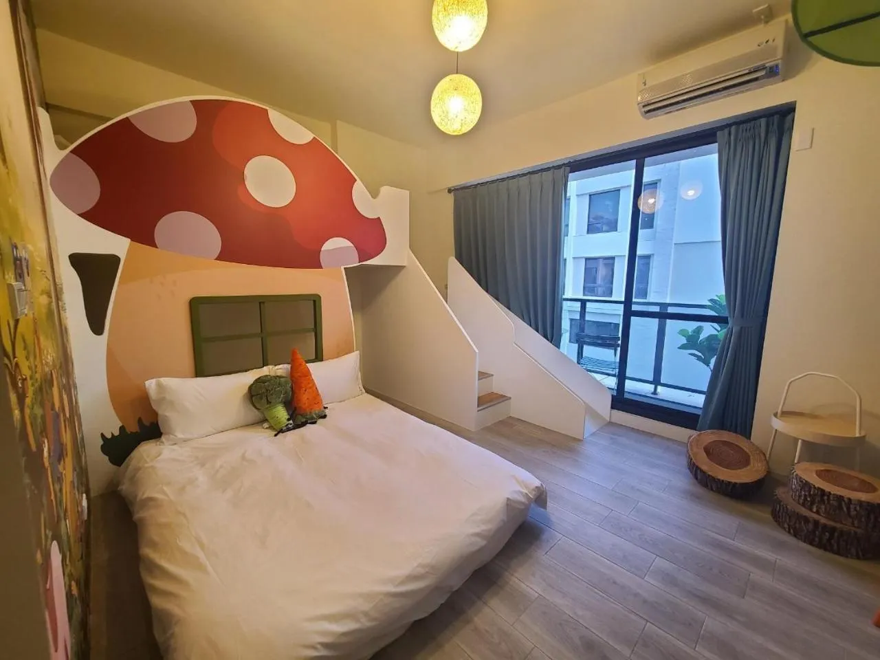 Photo of the whole room, Bed in Sunlight Forest Homestay