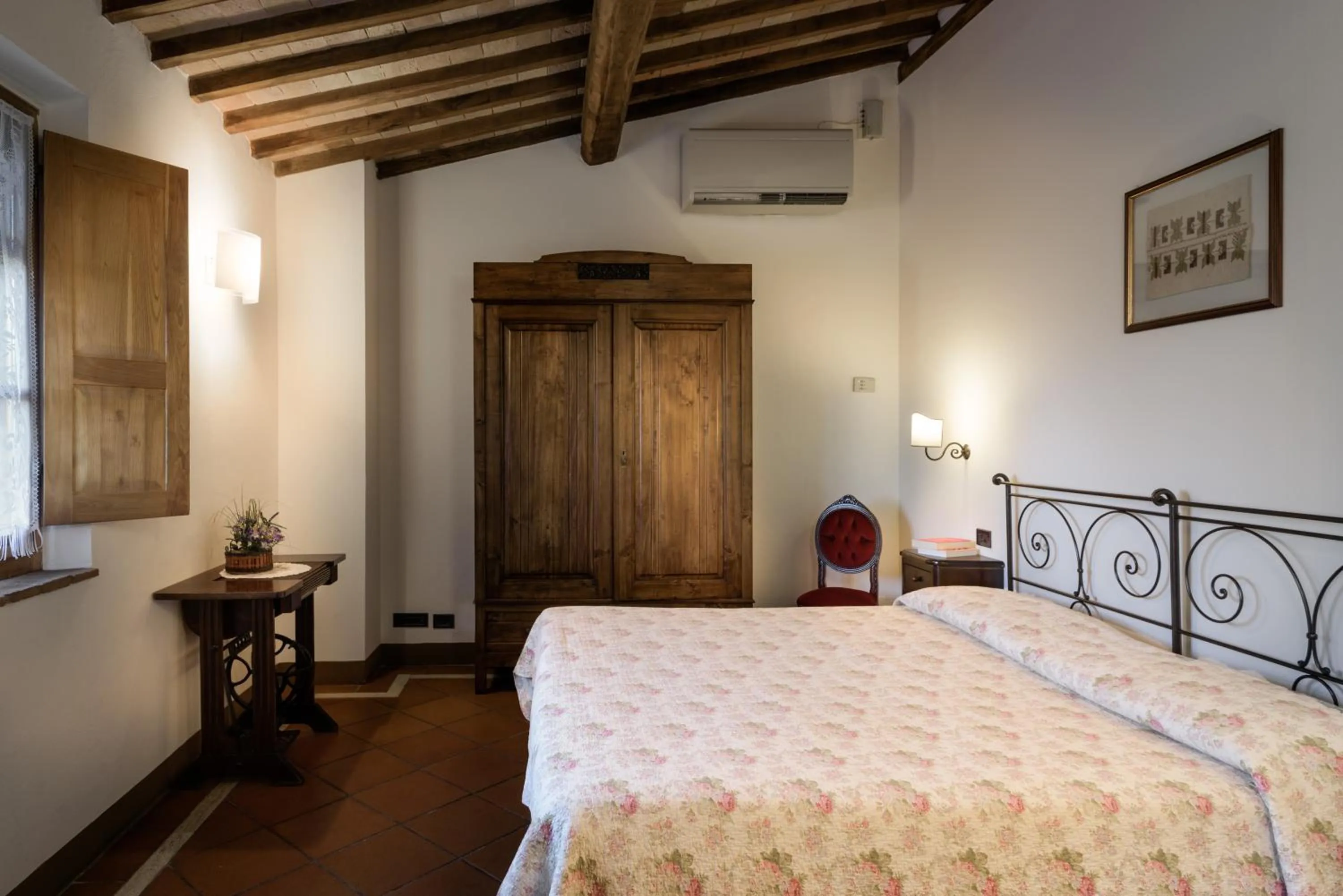 Bedroom, Bed in La Casa Delle Querce