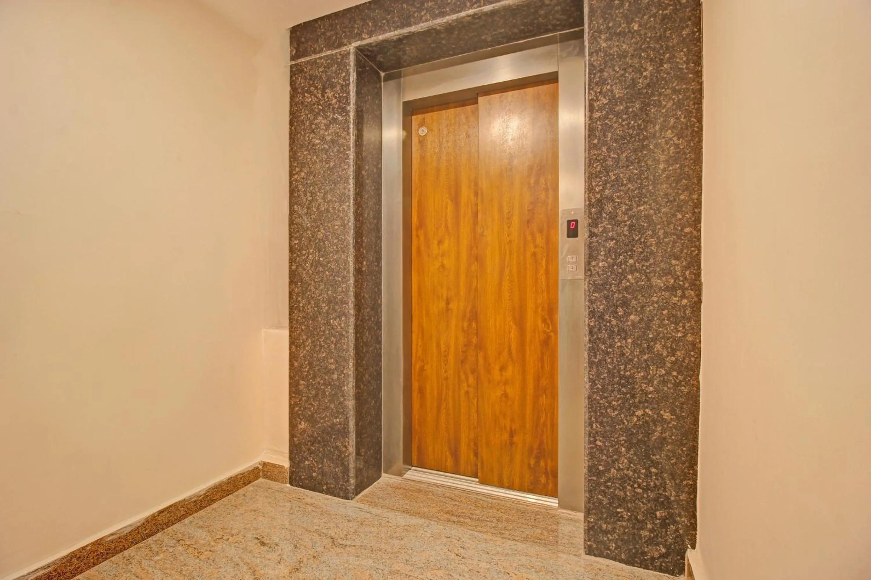 Lobby or reception in Townhouse Whiteridge Gachibowli Near AIG Hospital