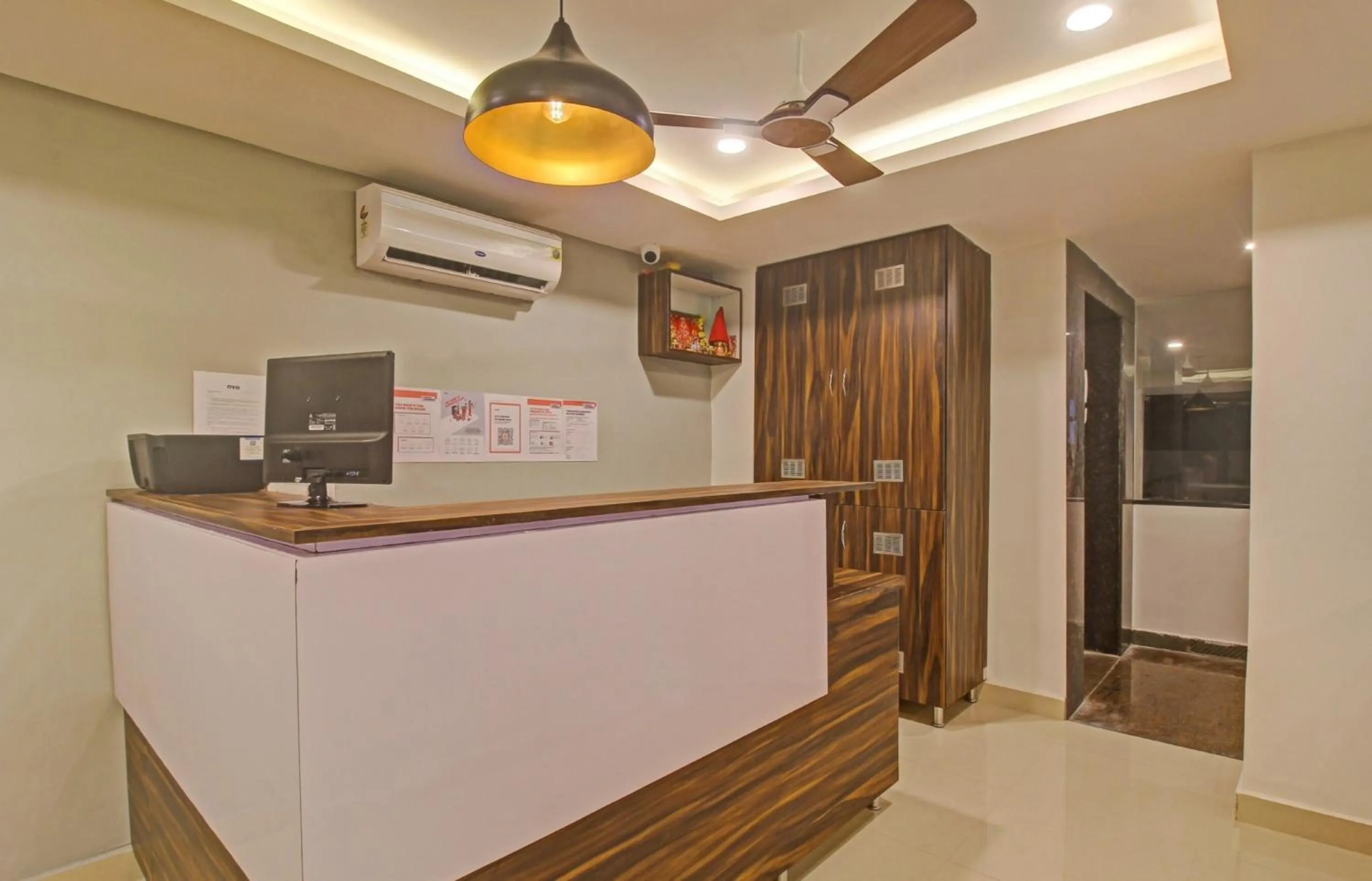 Lobby or reception in Townhouse Whiteridge Gachibowli Near AIG Hospital