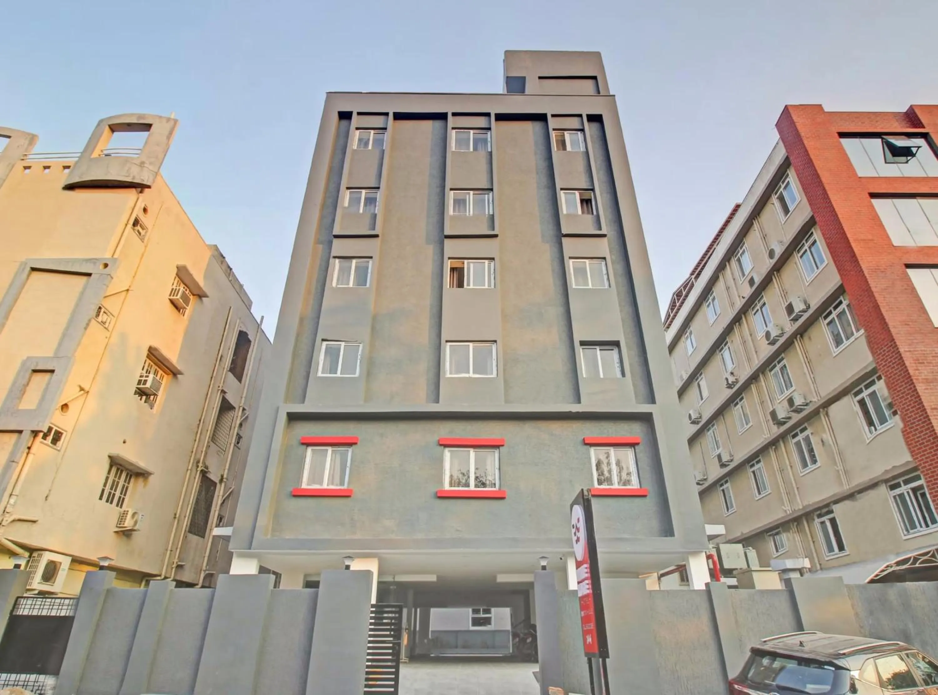 Facade/entrance in Townhouse Whiteridge Gachibowli Near AIG Hospital