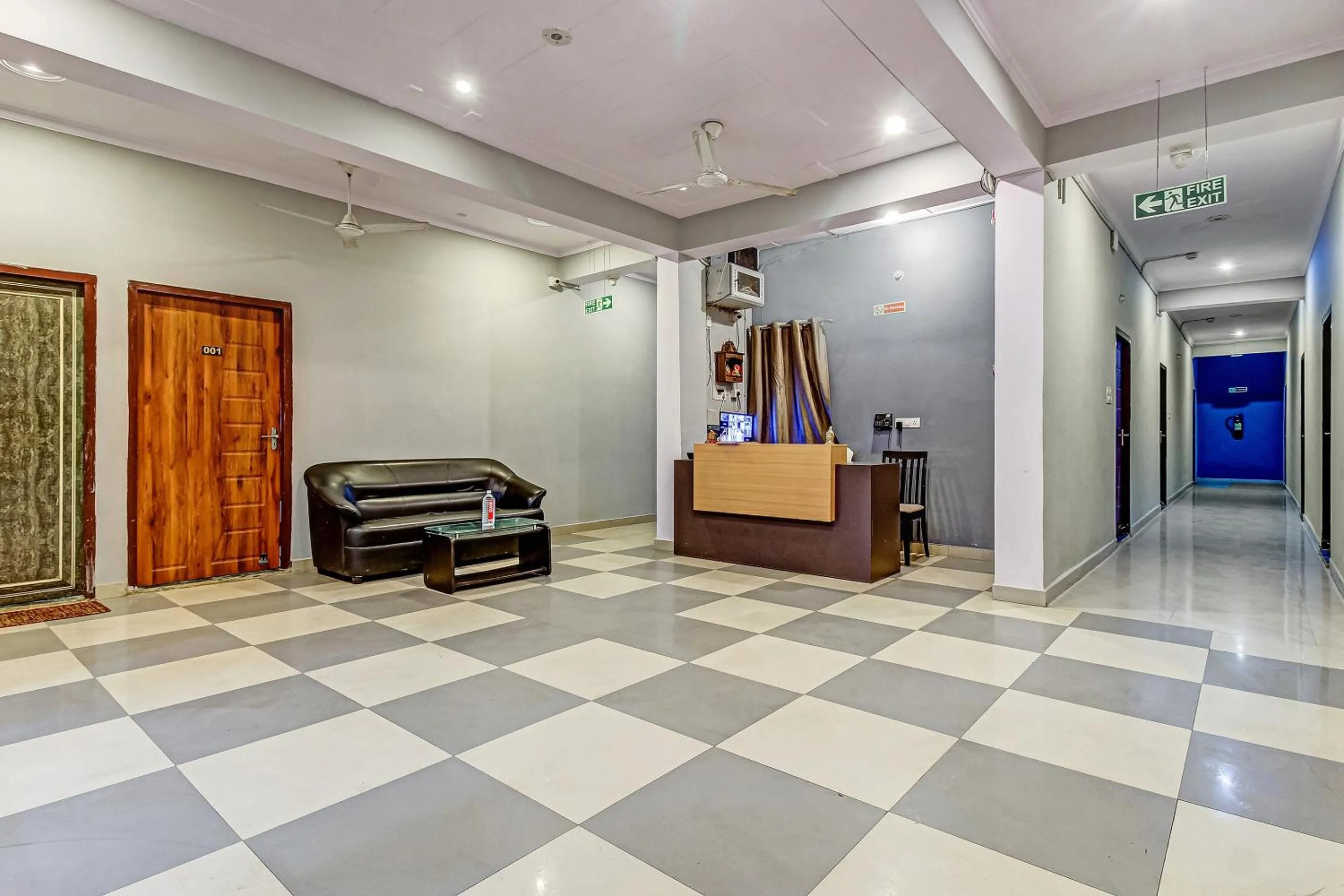 Lobby or reception in Hotel O Oriphic Inn