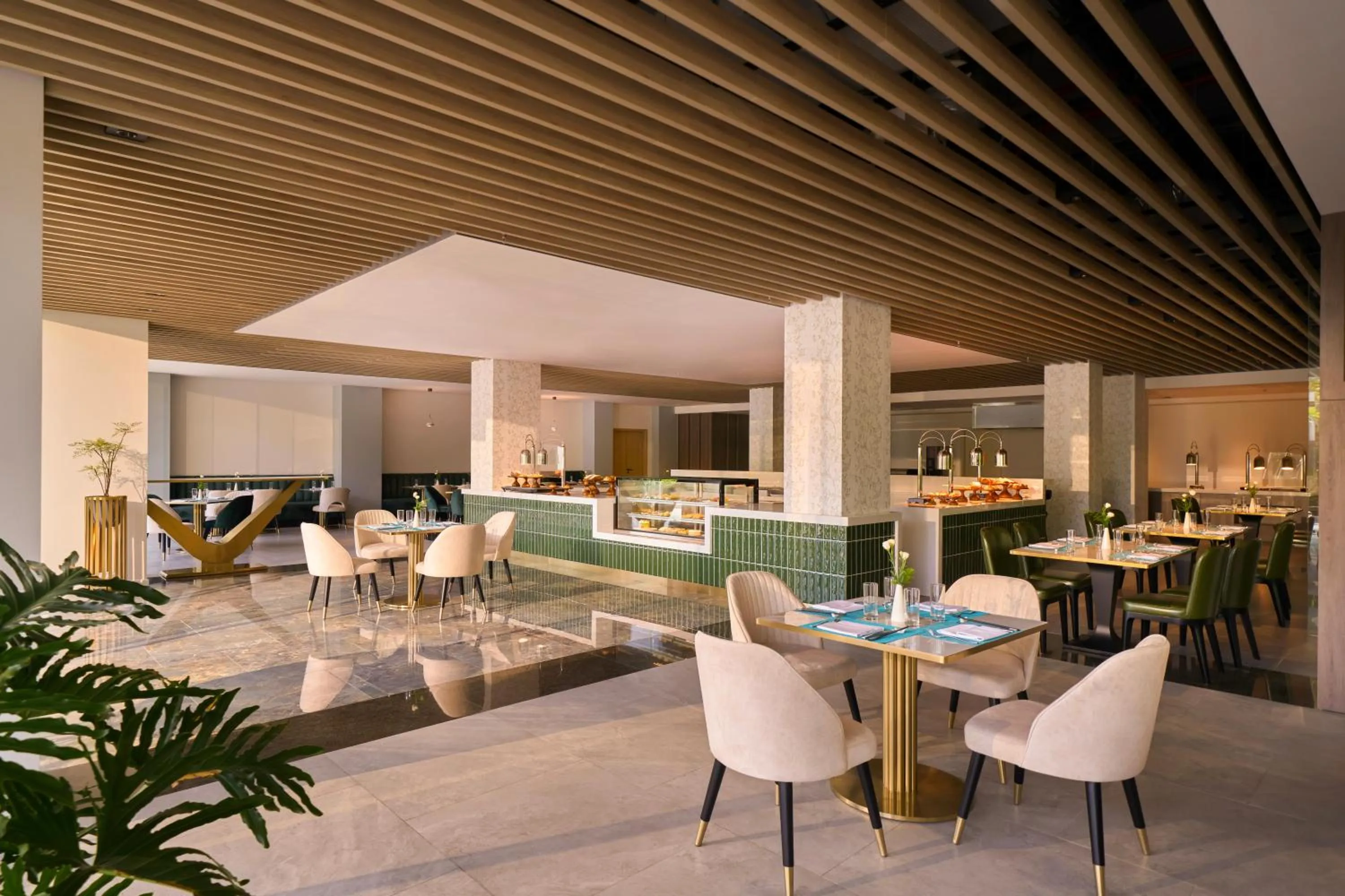 Restaurant/places to eat in PARKROYAL Serviced Suites Hanoi