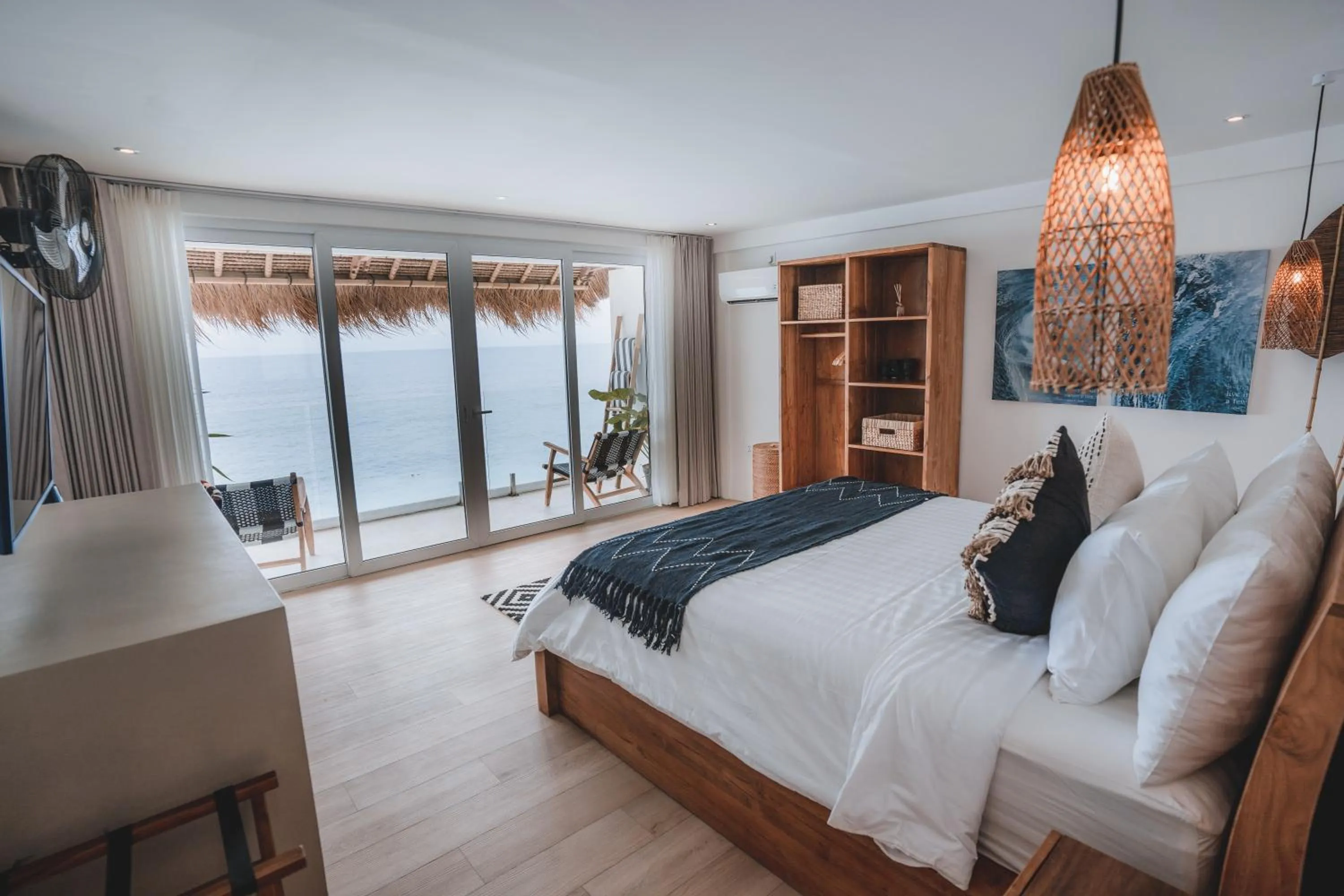 Photo of the whole room in Legends Beachfront Resort