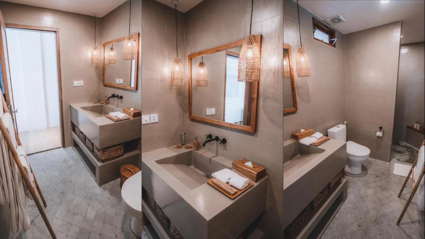 Bathroom in Legends Beachfront Resort