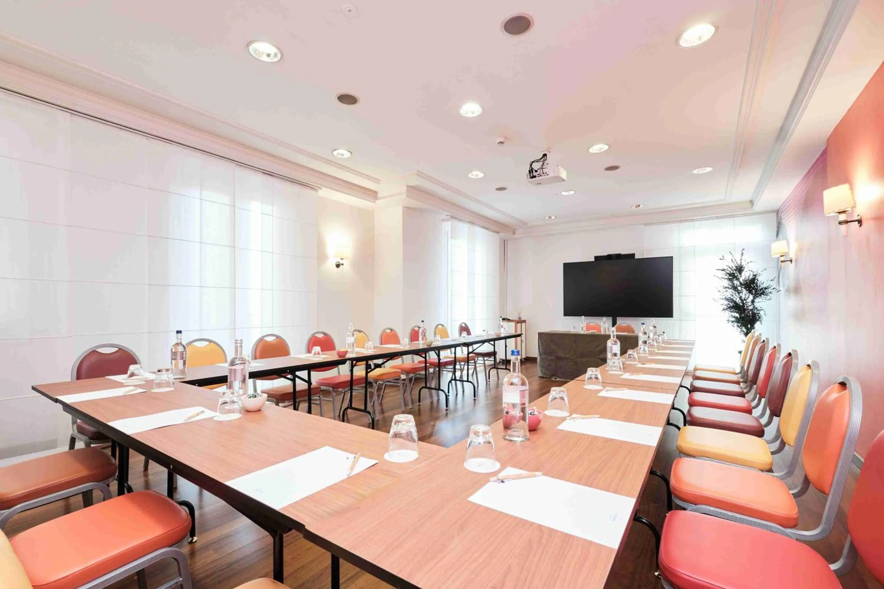 Meeting/conference room in Hotel Indigo Florence by IHG