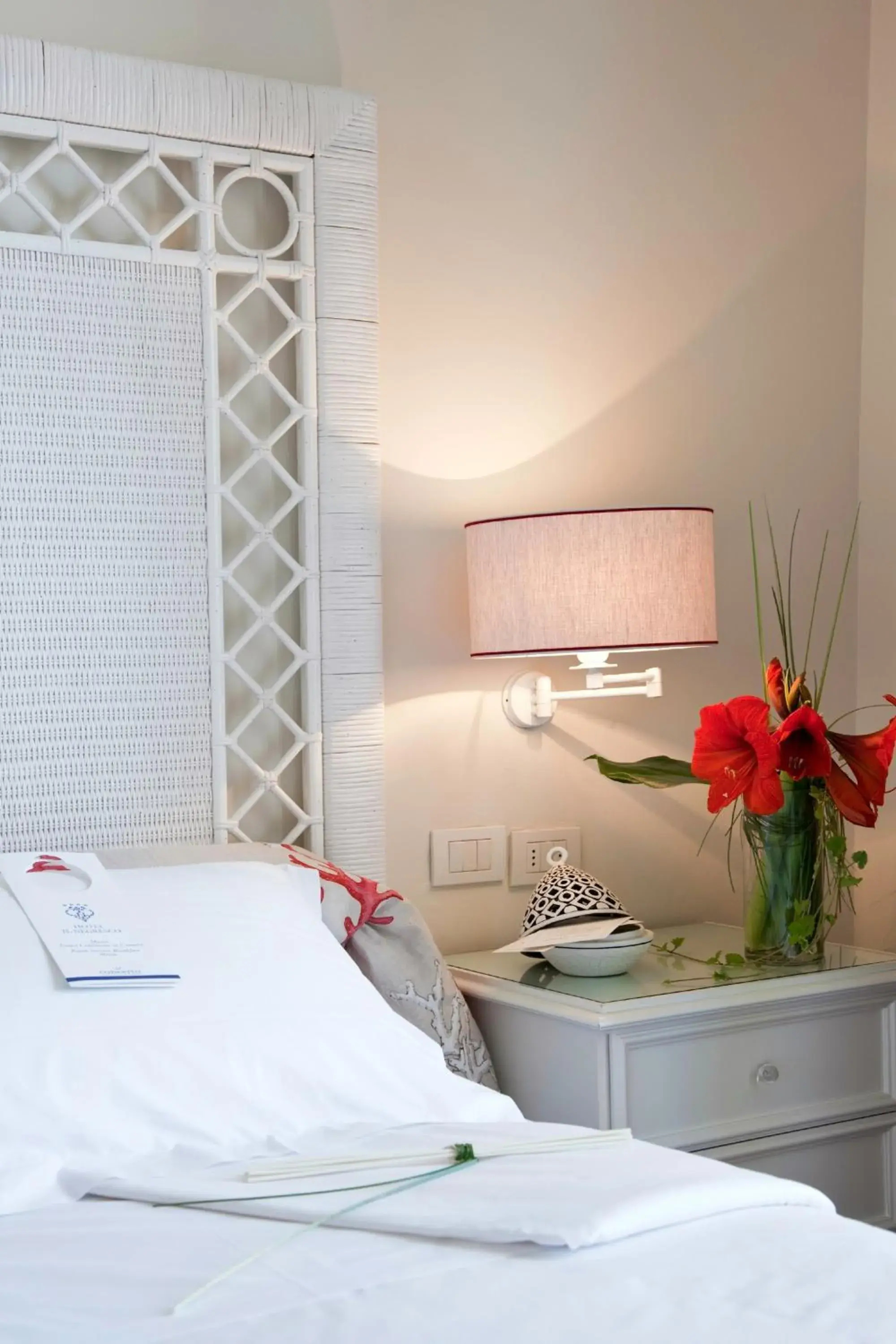 Classic Single Room in Hotel Il Negresco Classic Single Room in Hotel Il Negresco