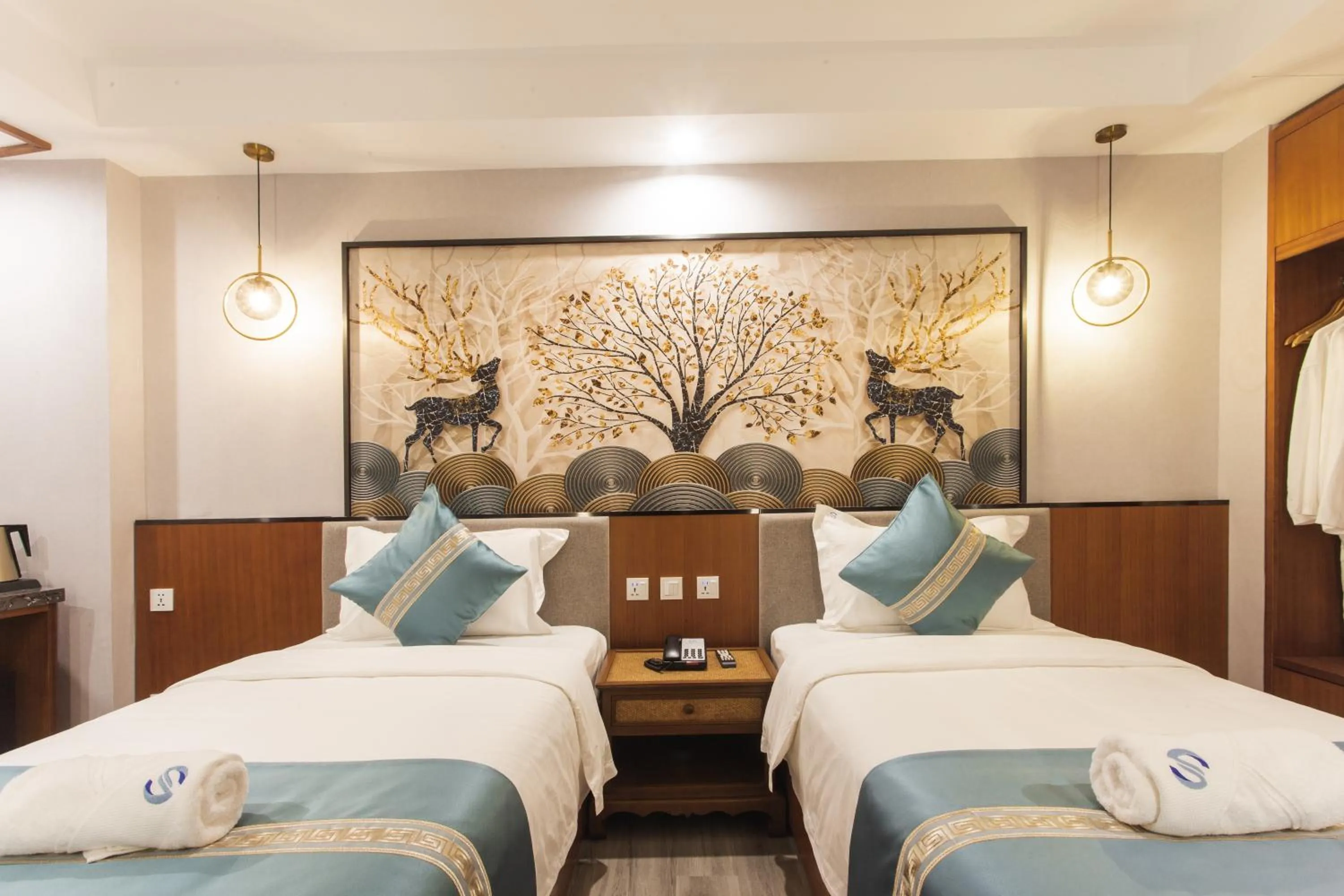 Bed in Thapae Twins Hotel