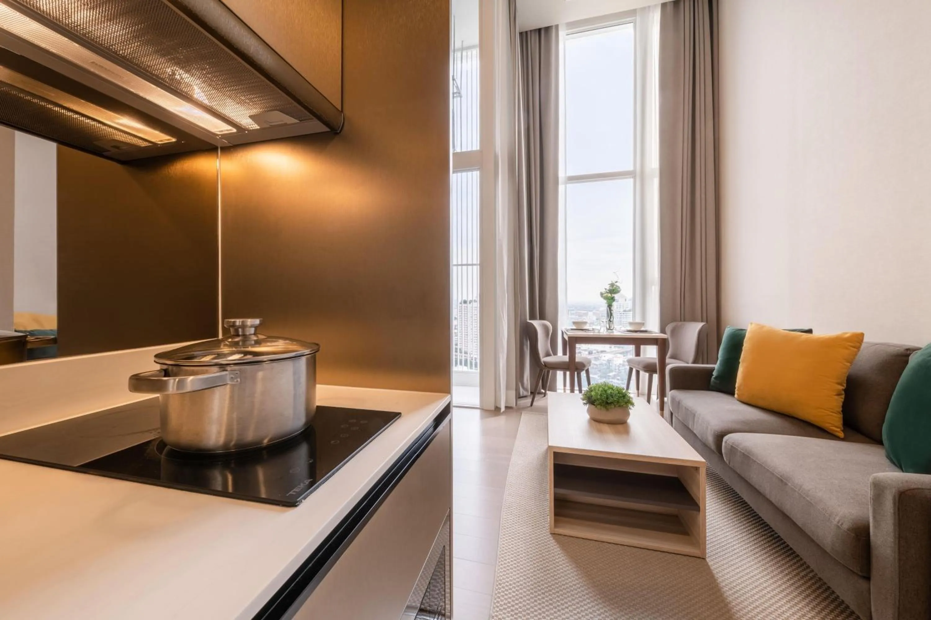 Photo of the whole room in Wyndham Garden Bangkok Sukhumvit 42