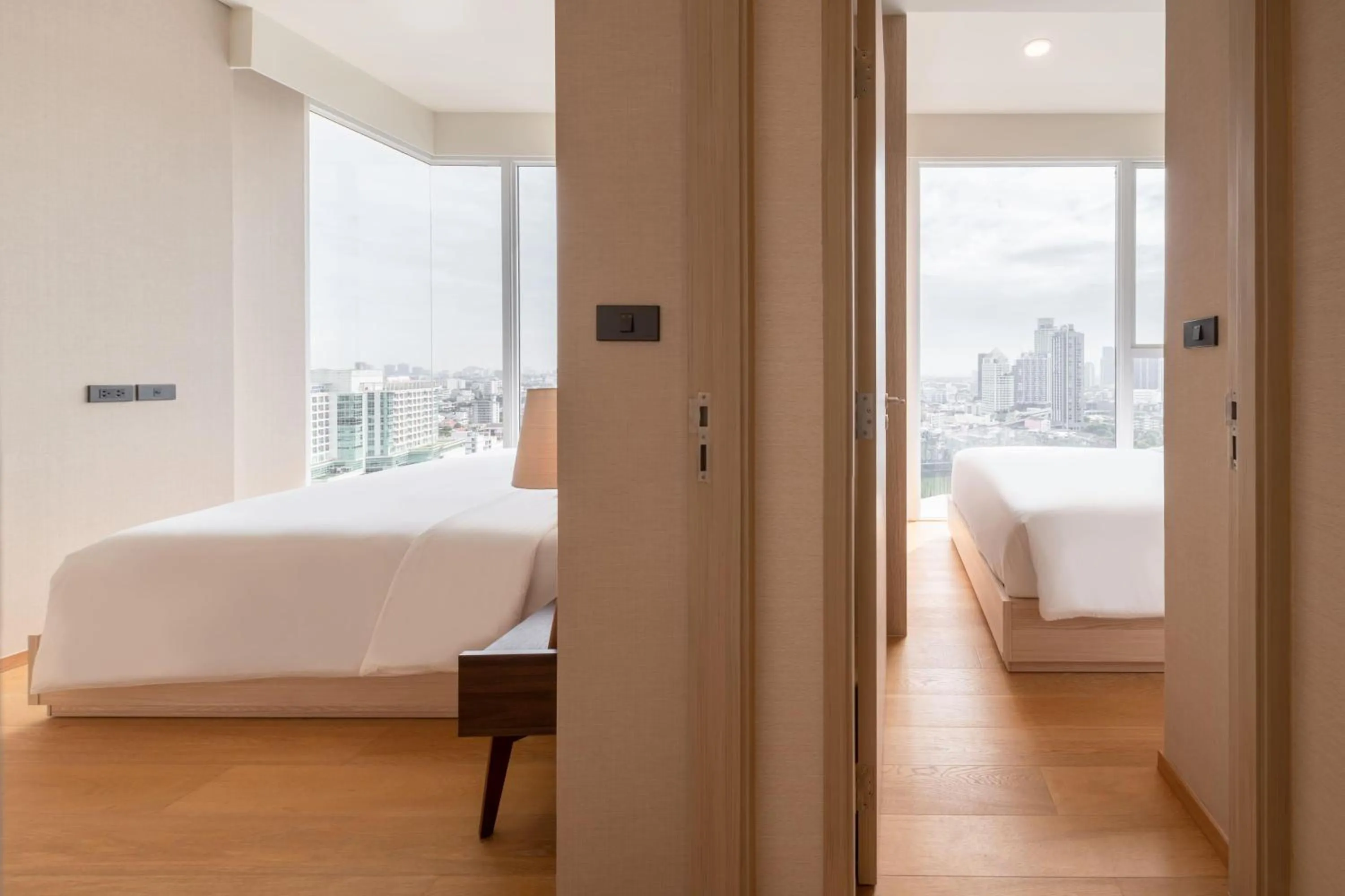 Photo of the whole room, Bed in Wyndham Garden Bangkok Sukhumvit 42