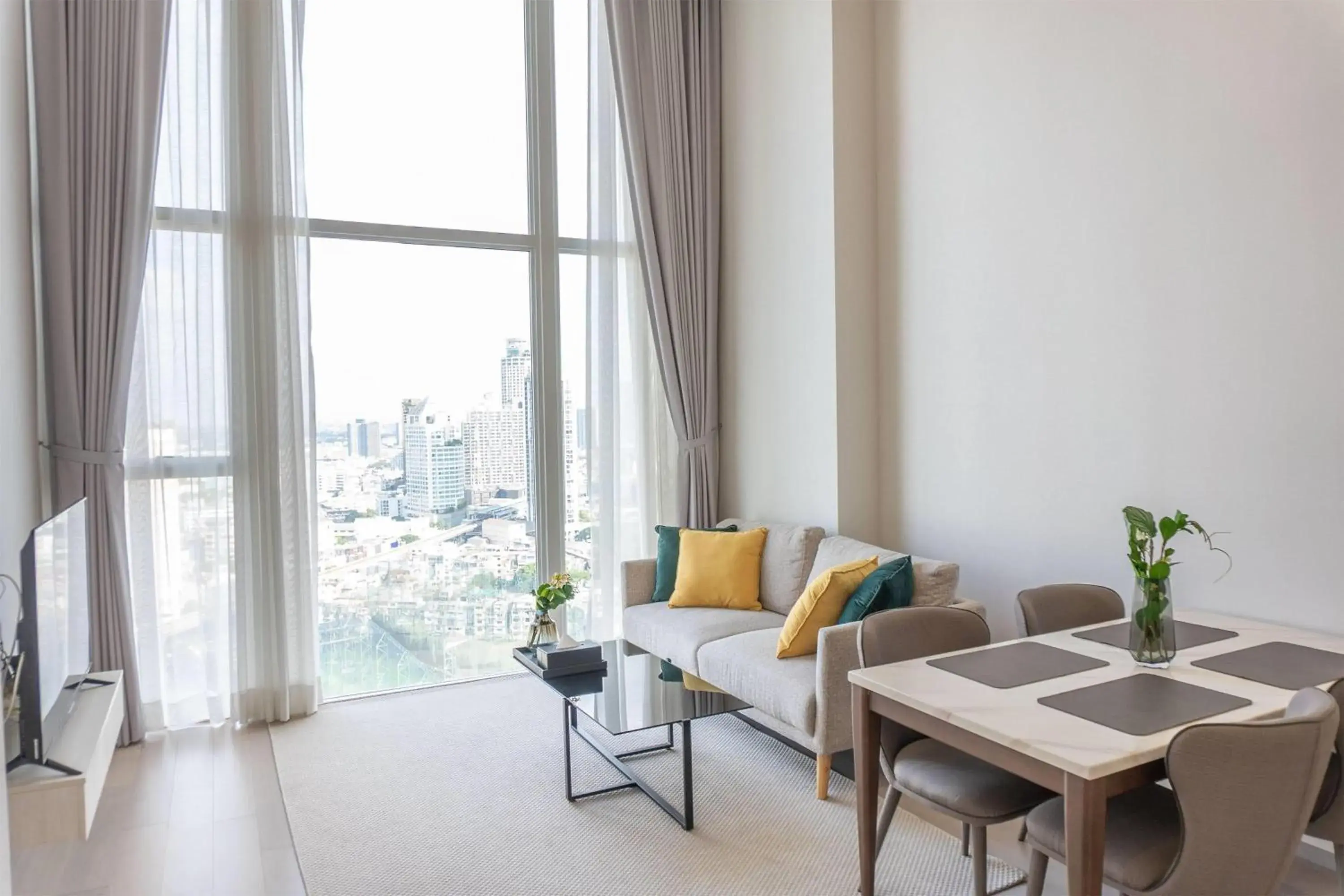 Duplex Family Suite in Wyndham Garden Bangkok Sukhumvit 42 Duplex Family Suite in Wyndham Garden Bangkok Sukhumvit 42