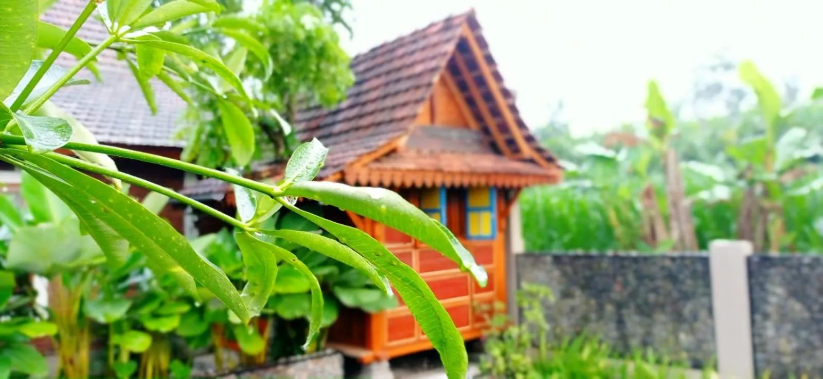 Angler Homestay & Joglo