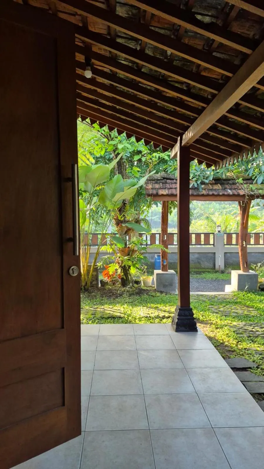 Angler Homestay & Joglo