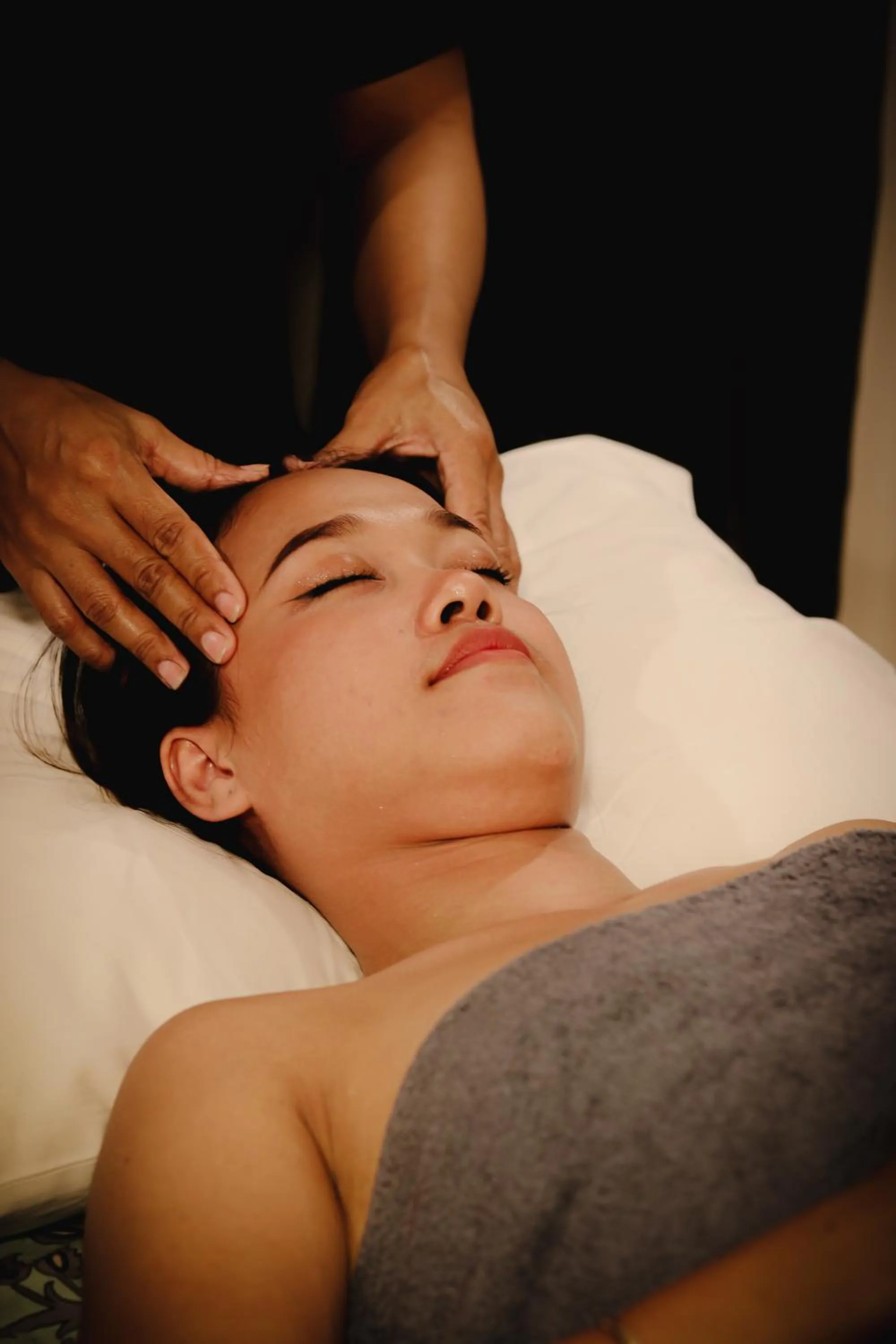Massage in Mettavary Hotel