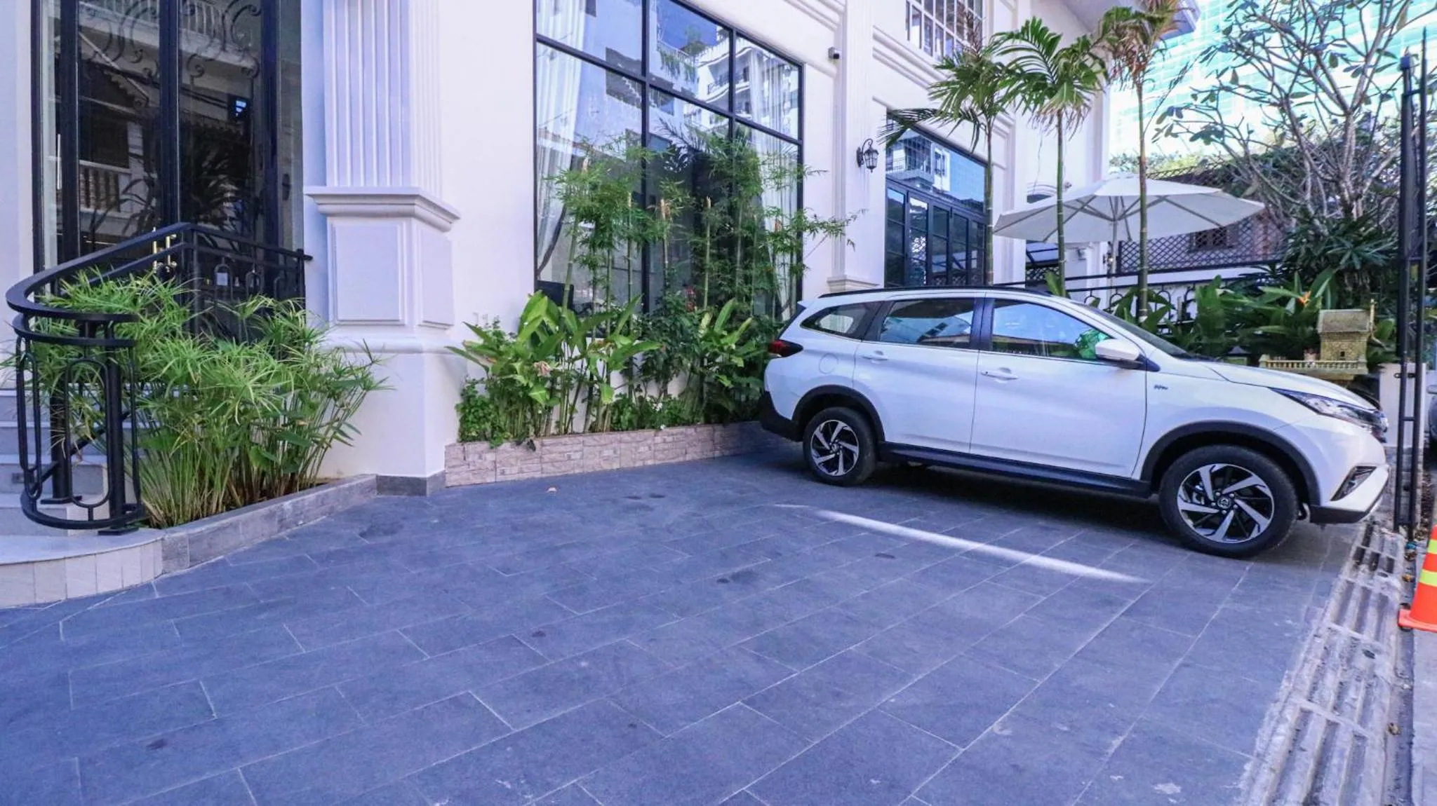 Property building in Mettavary Hotel