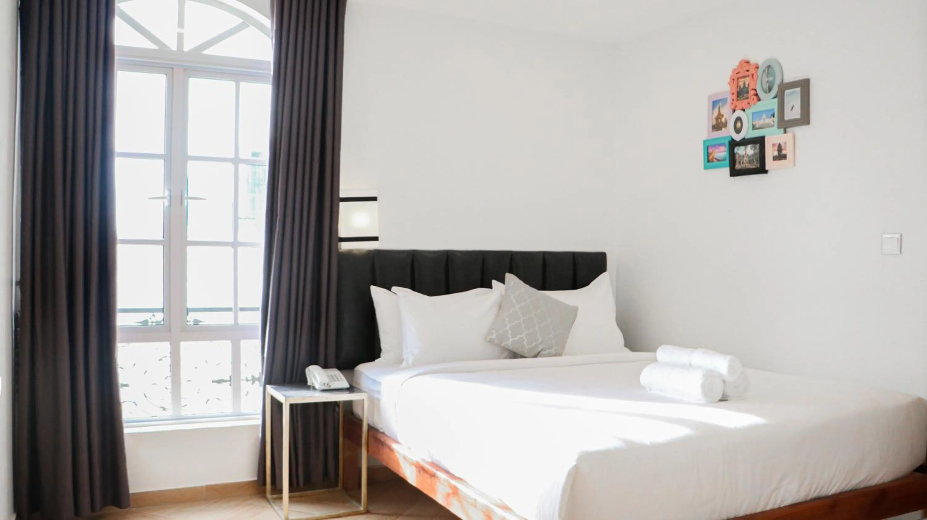 Bed in Mettavary Hotel