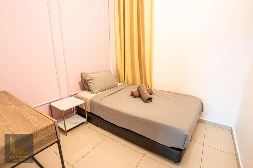 Bed in Legasi Kampung Baru Guesthouse