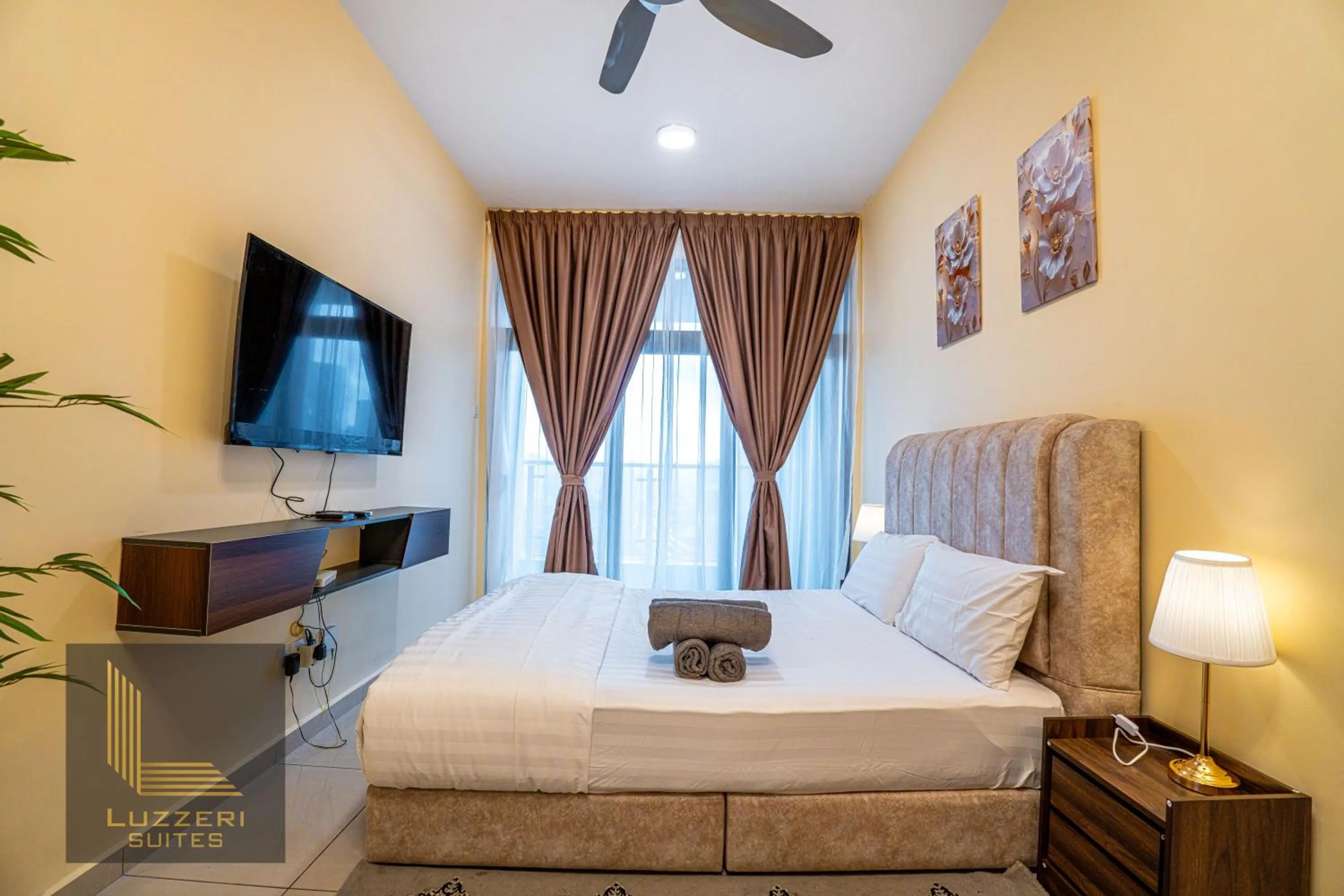 Bed in Legasi Kampung Baru Guesthouse