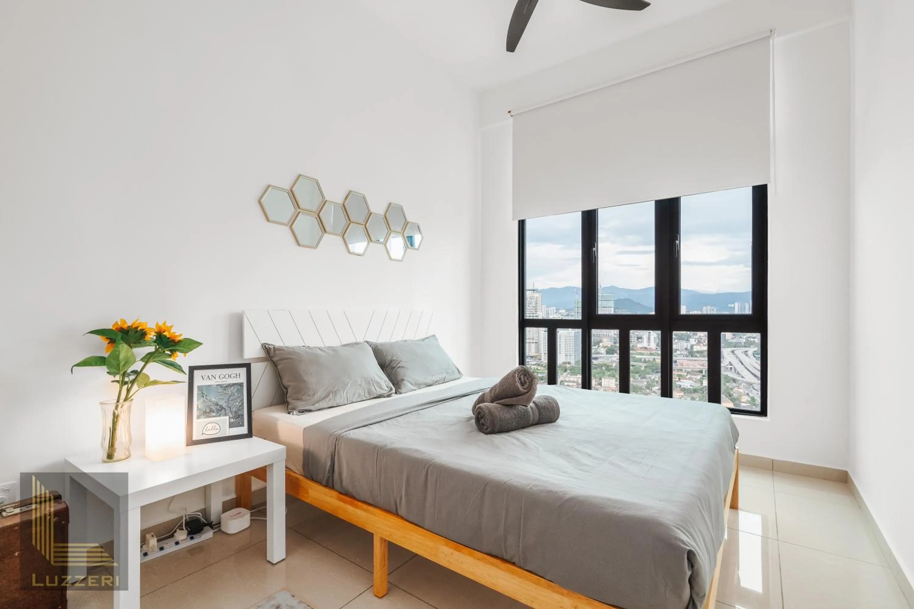 Bed in Legasi Kampung Baru Guesthouse