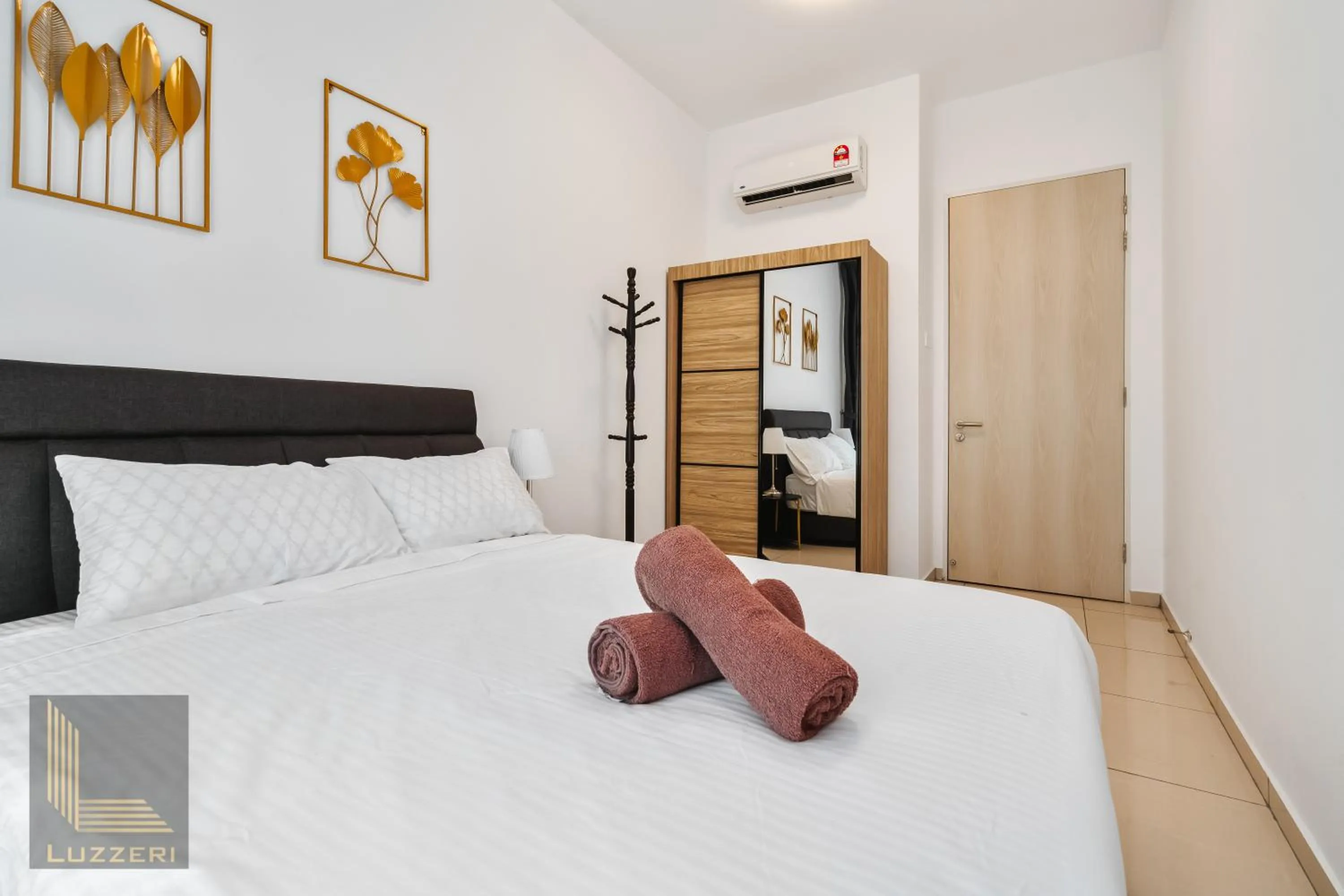 Bed in Legasi Kampung Baru Guesthouse