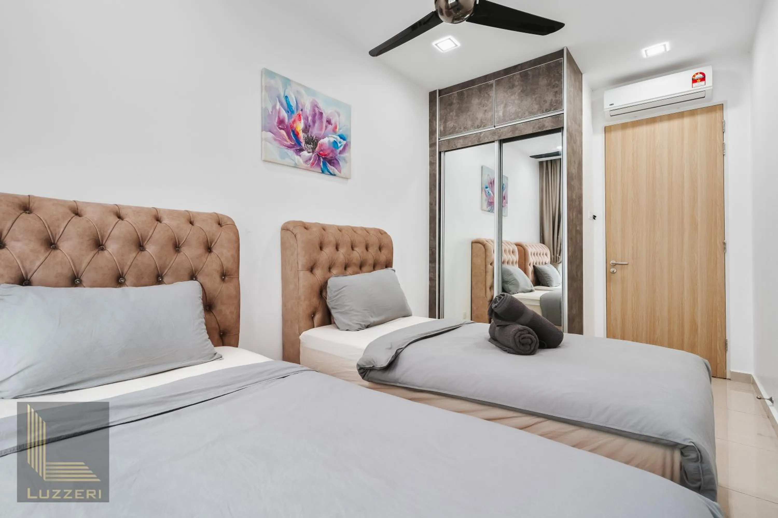 Bed in Legasi Kampung Baru Guesthouse