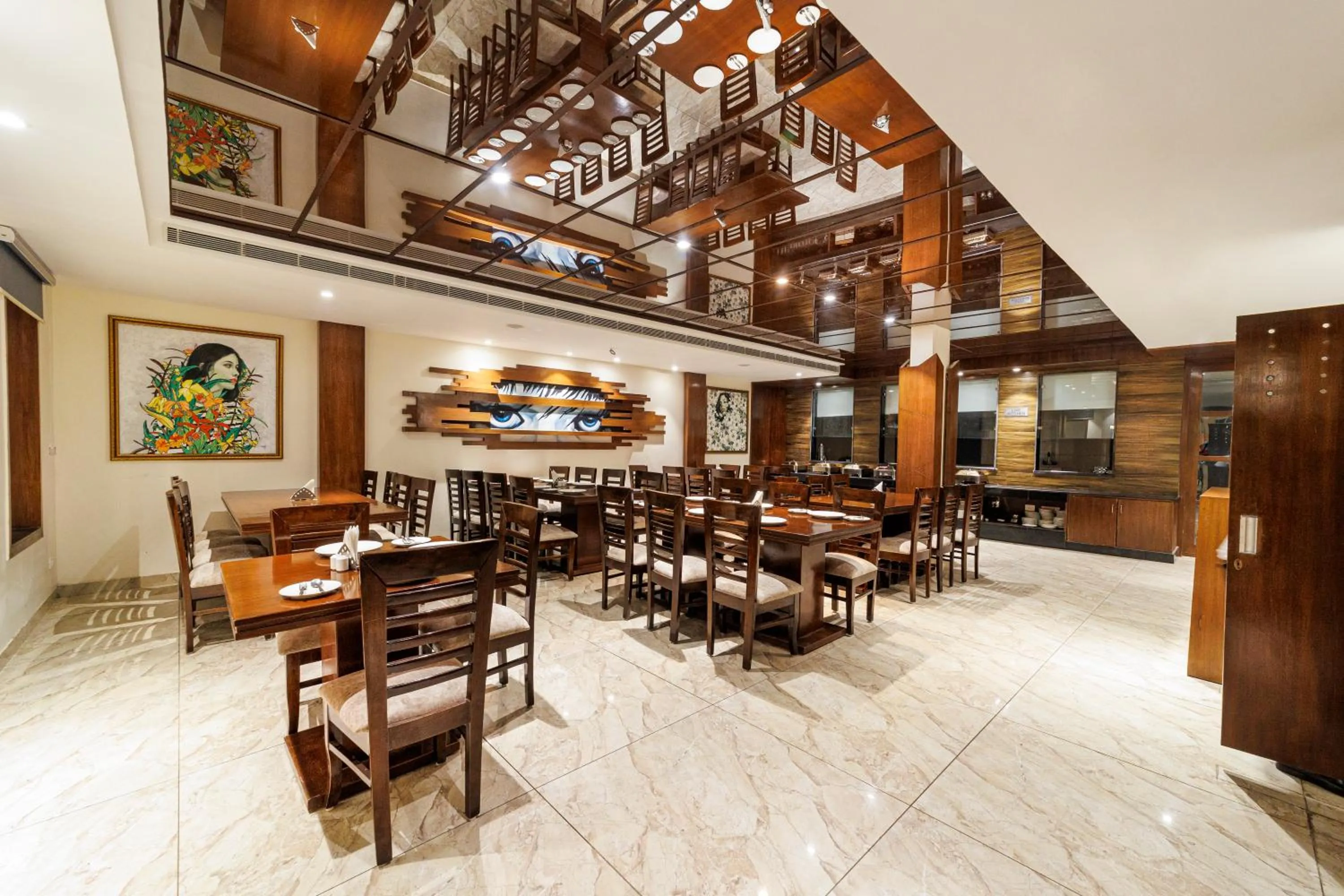 Restaurant/places to eat in INDE Reva Resorts Rishhikesh