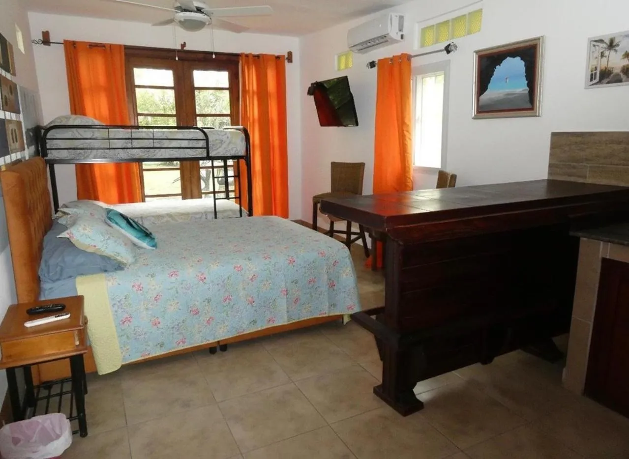 Bed in Casa del Sol Bed and Breakfast