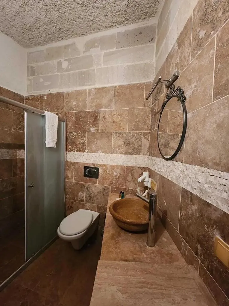 Sinasos Palace Cave Hotel