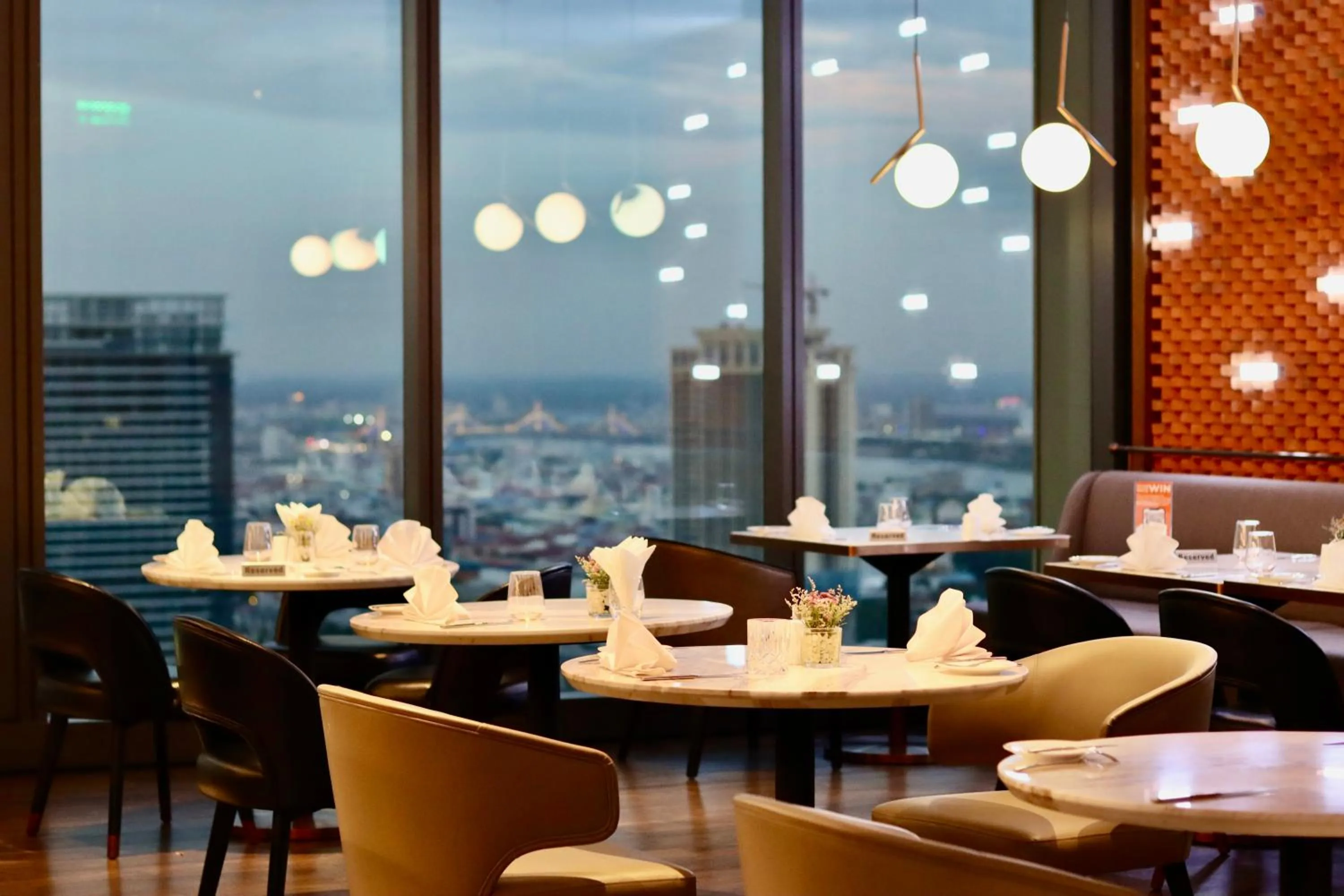 Restaurant/places to eat in Citadines Flatiron Phnom Penh