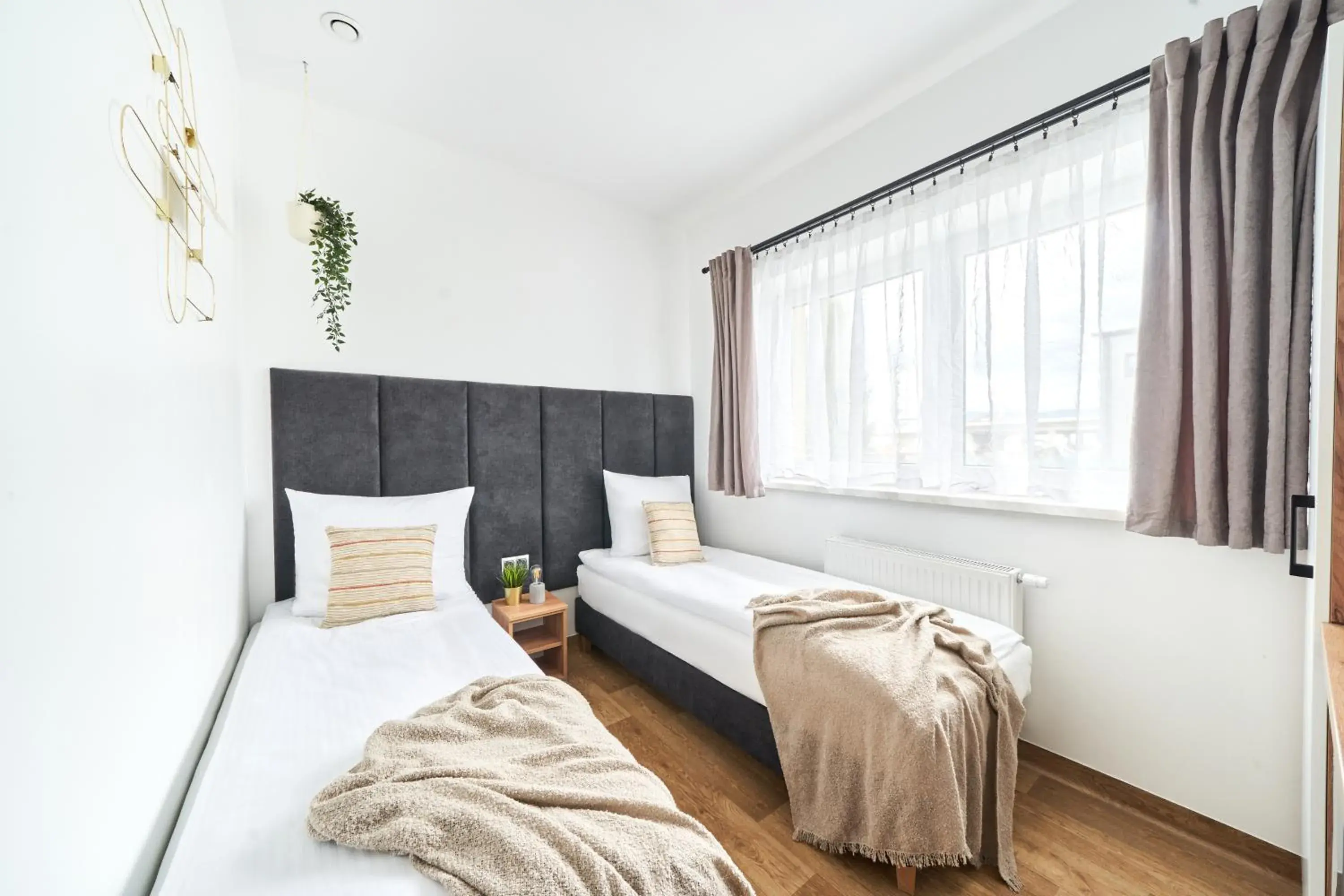 Deluxe Double Room with Shower in Na Fursie Apartments & Rooms Deluxe Double Room with Shower in Na Fursie Apartments & Rooms