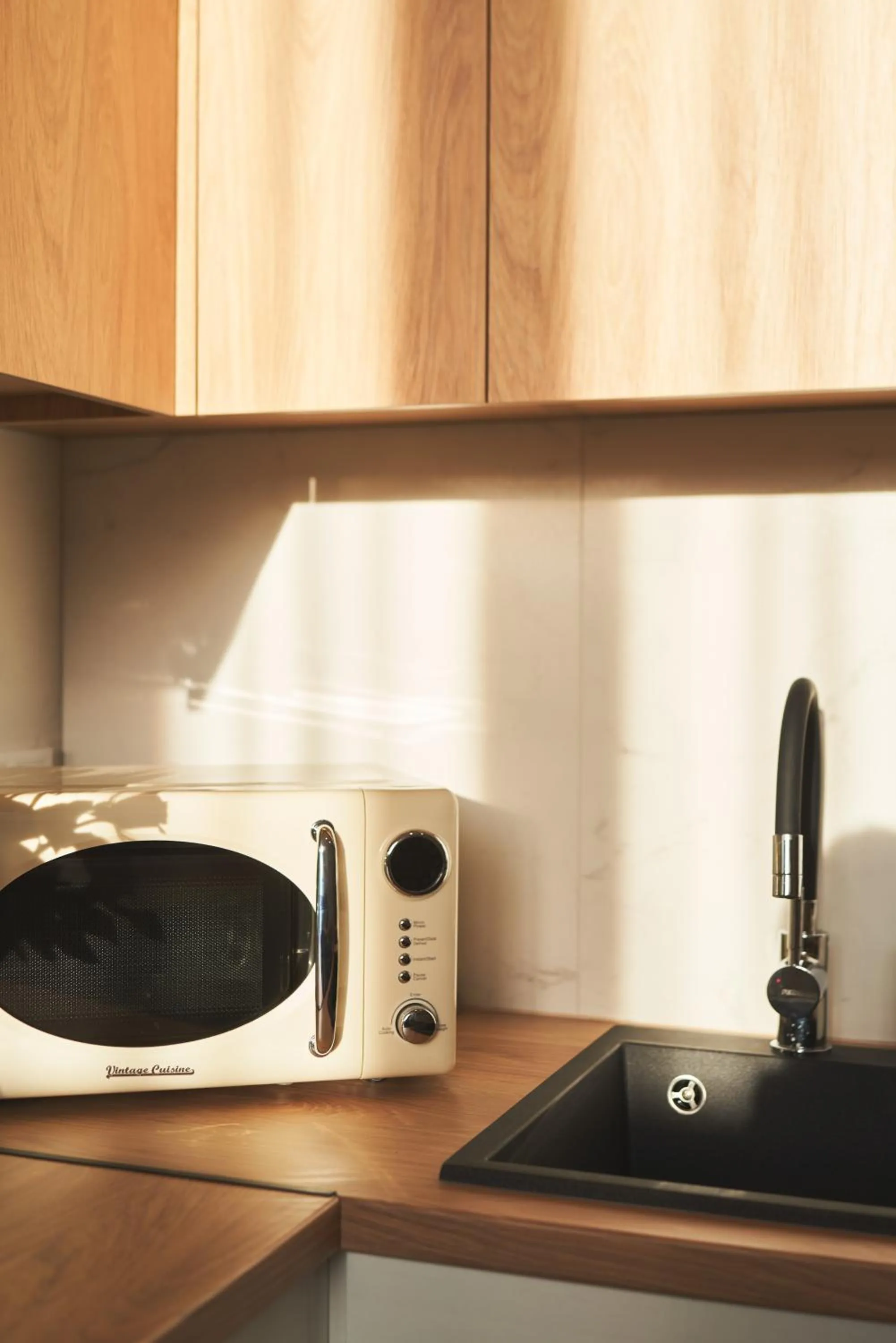 stove in Na Fursie Apartments & Rooms