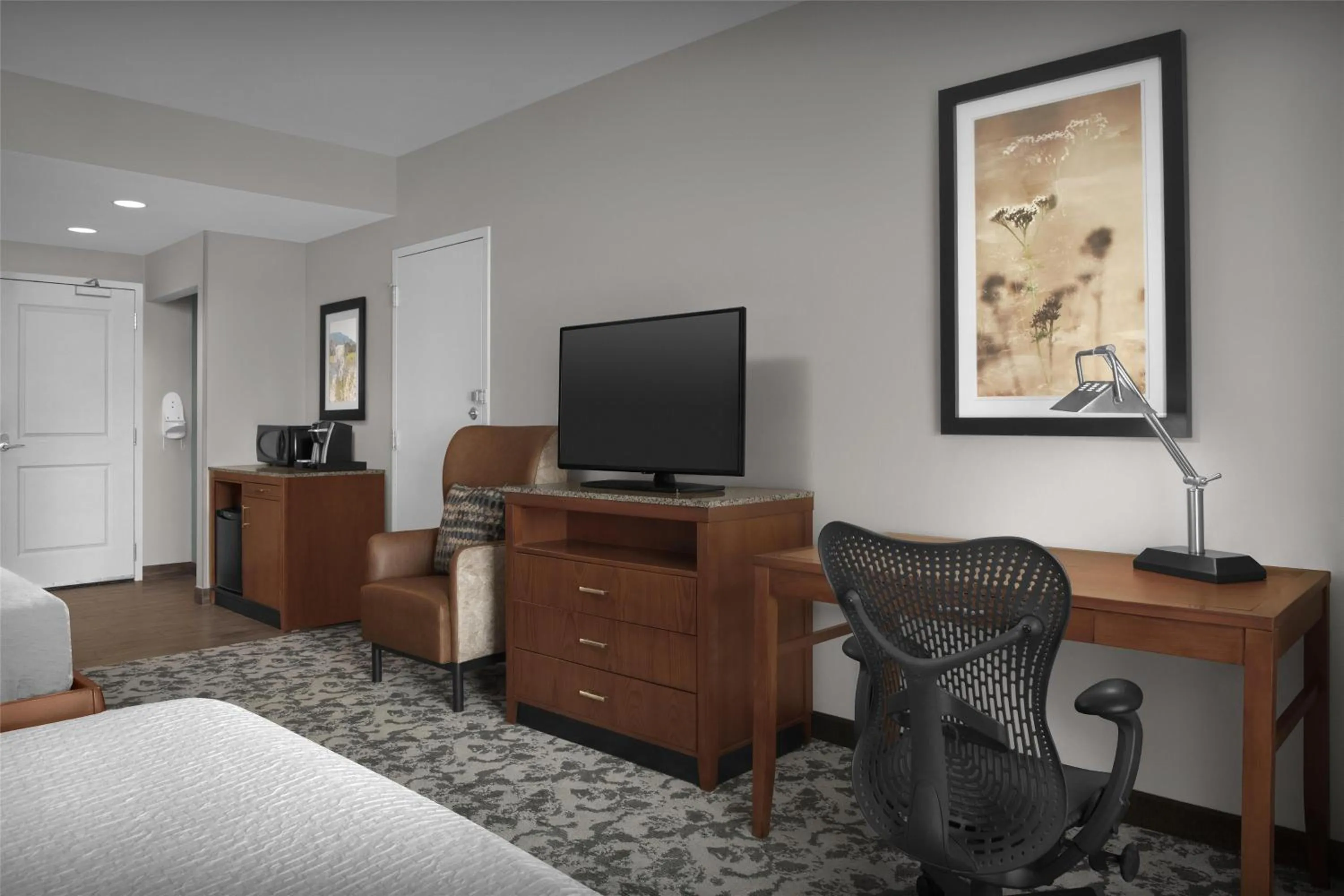 Bedroom, Bed in Hilton Garden Inn Oklahoma City/Bricktown