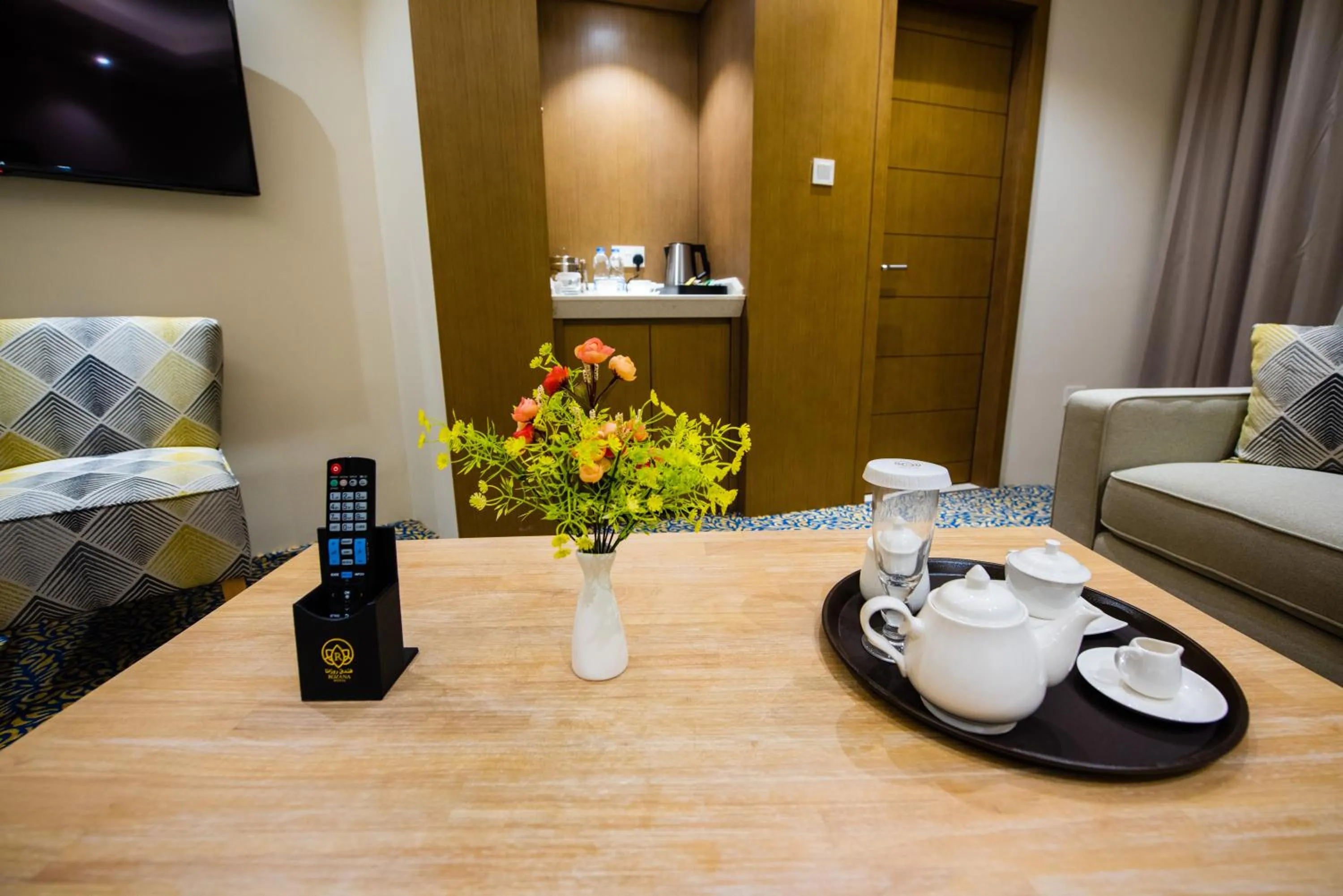 Coffee/tea facilities in ROZANA HOTEL