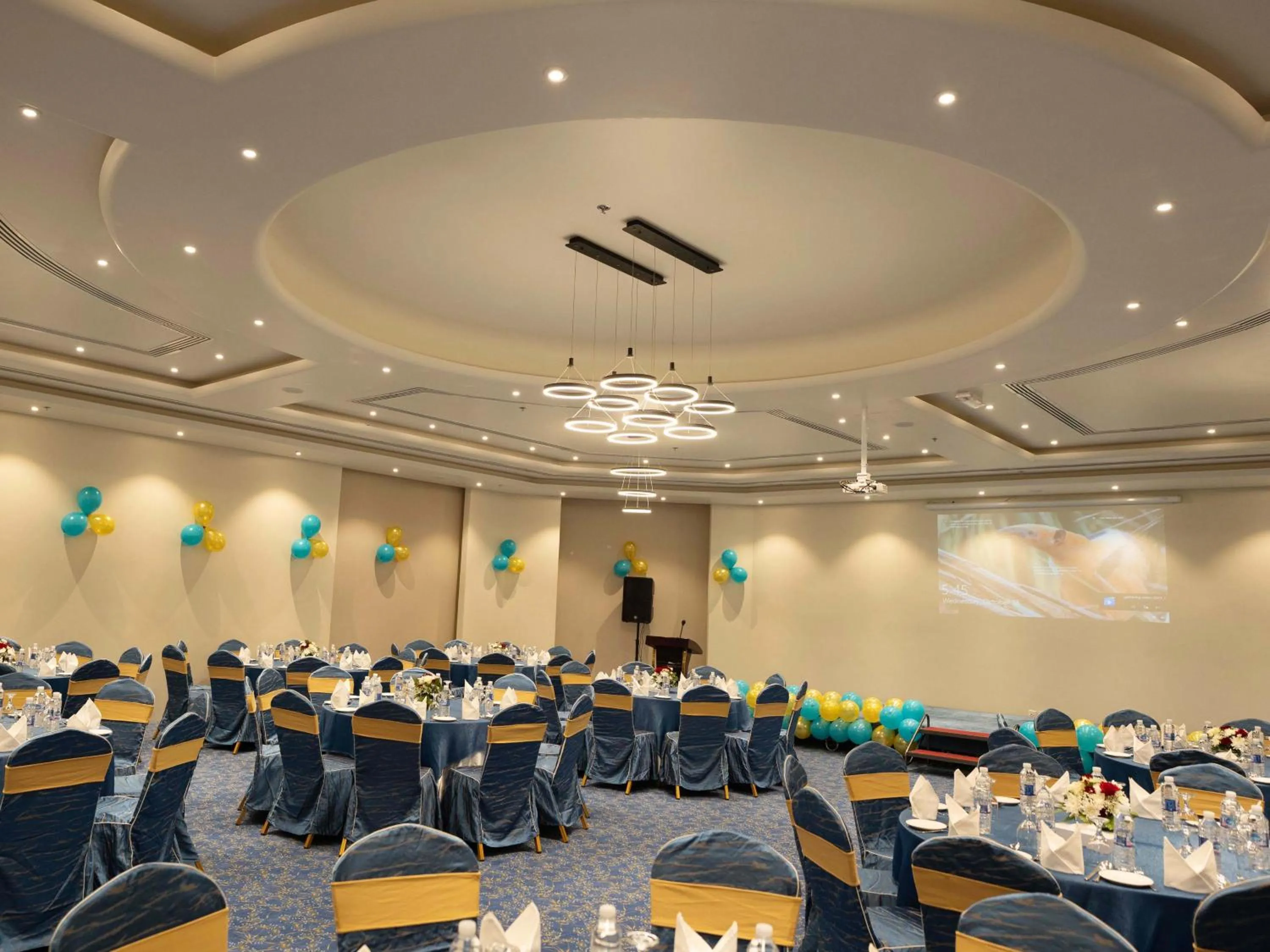Banquet/Function facilities in ROZANA HOTEL