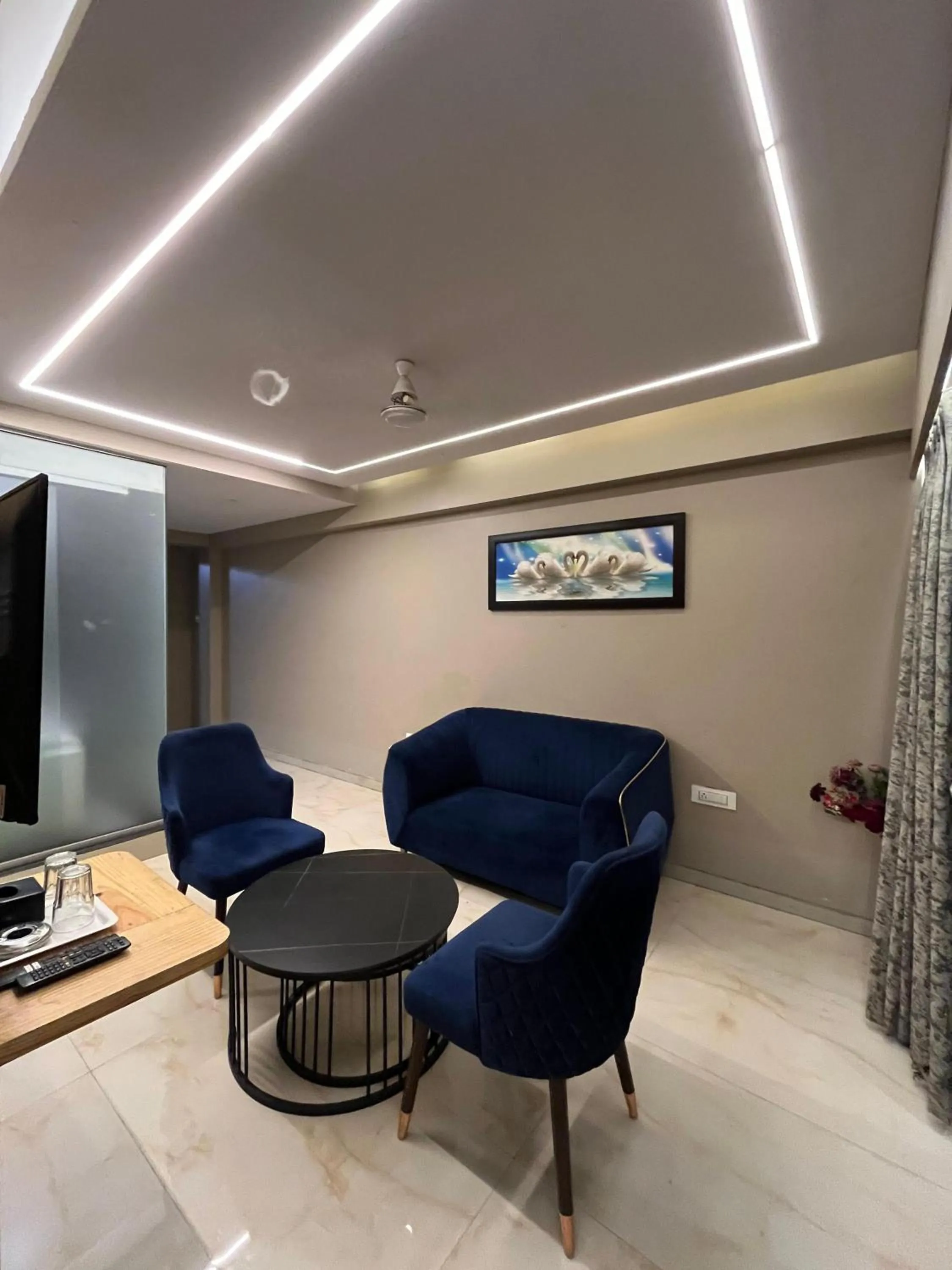 Hotel Merakee - Near Dahisar Mira Road Mumbai