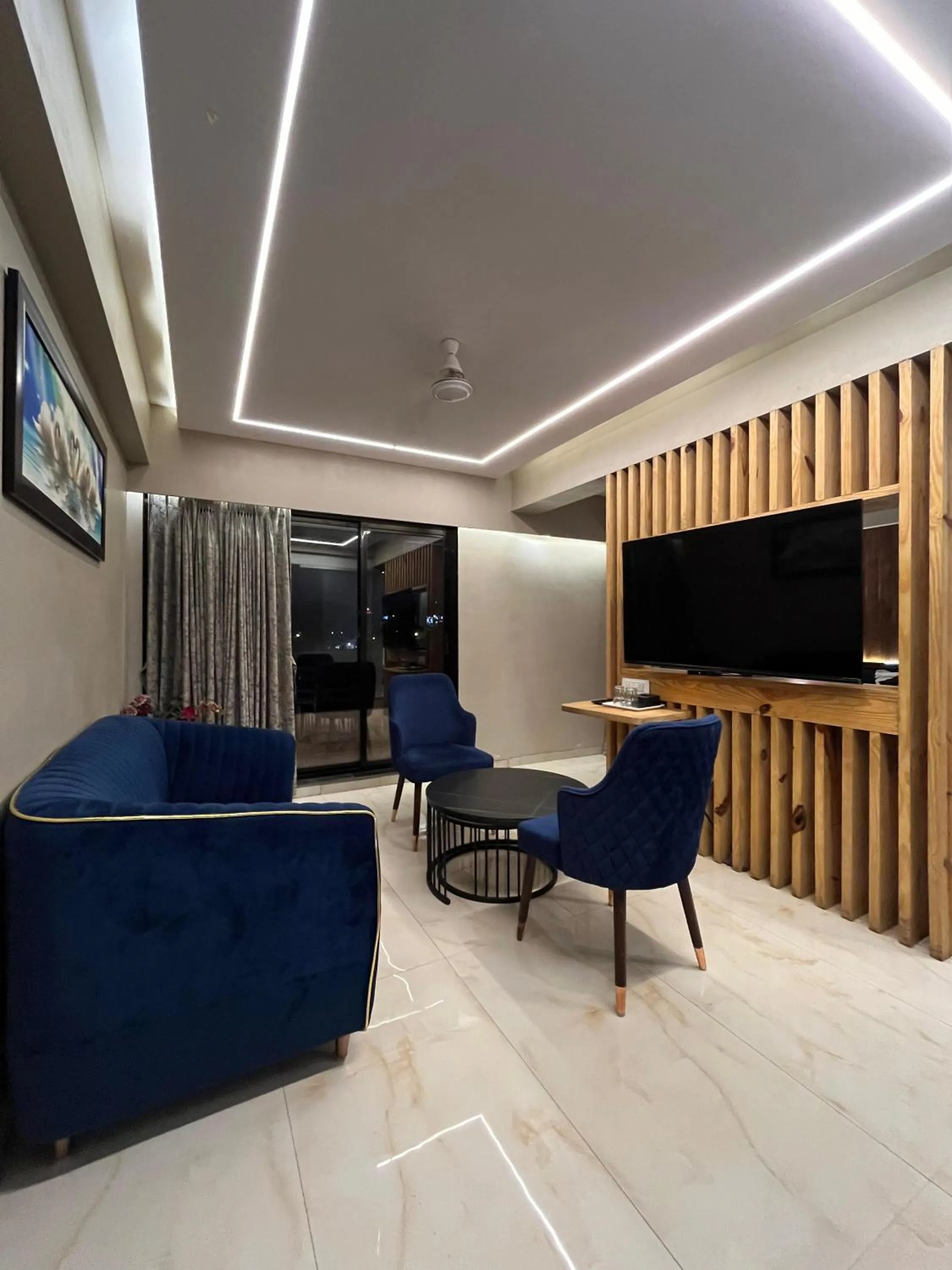 Hotel Merakee - Near Dahisar Mira Road Mumbai