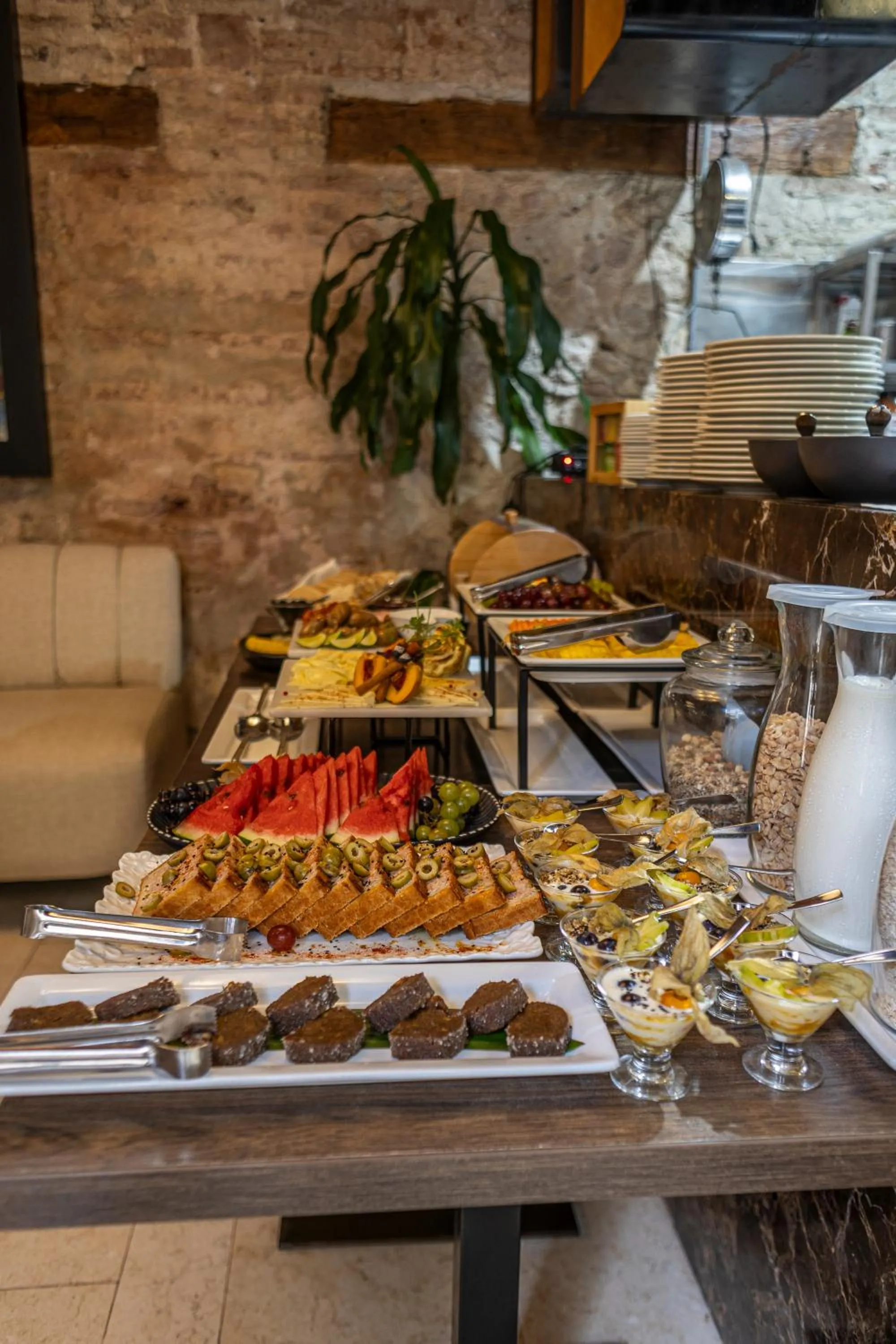 Breakfast in Ananda Hotel Boutique