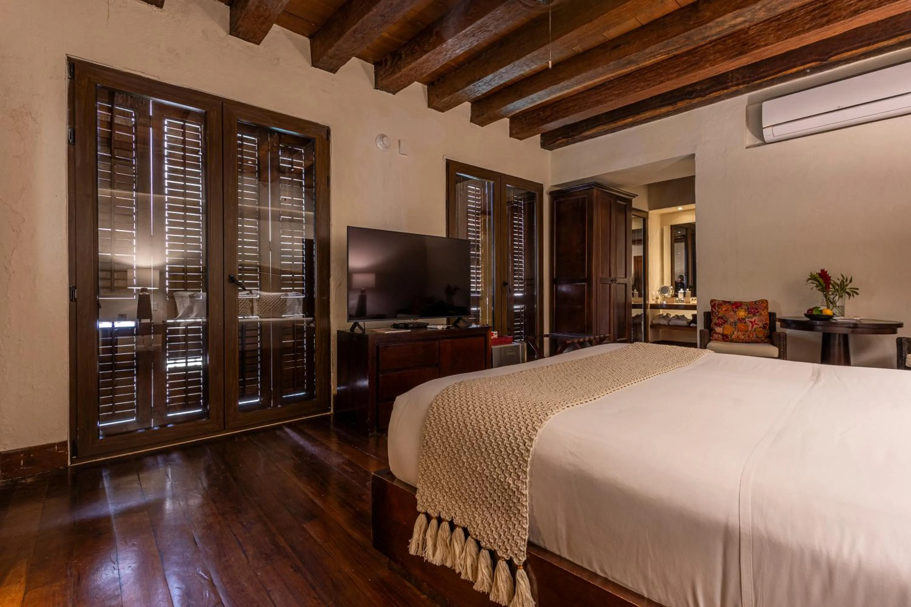 Bed in Ananda Hotel Boutique