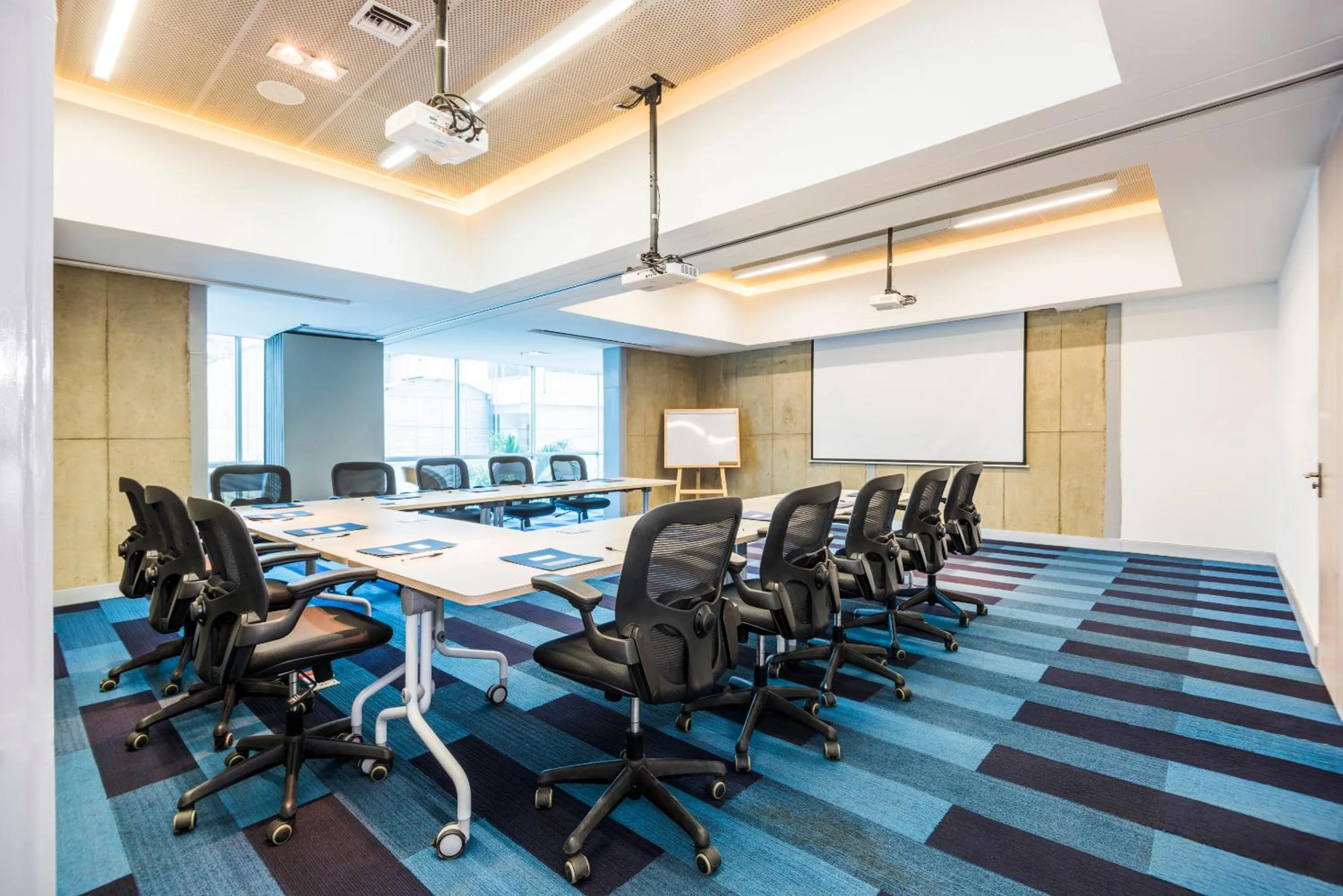 Meeting/conference room in Cosmos Pacifico Hotel