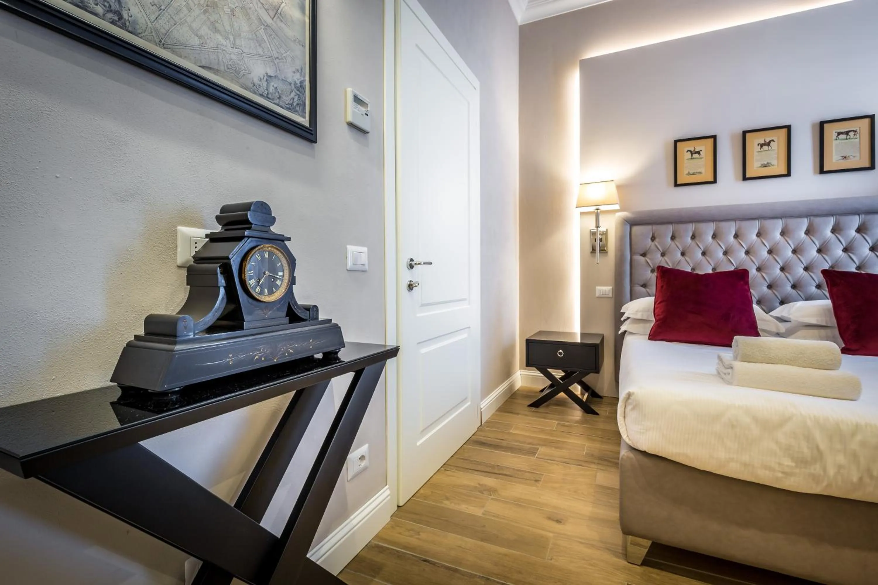 Bedroom, Bed in Hotel Emma Small Luxury Hotel