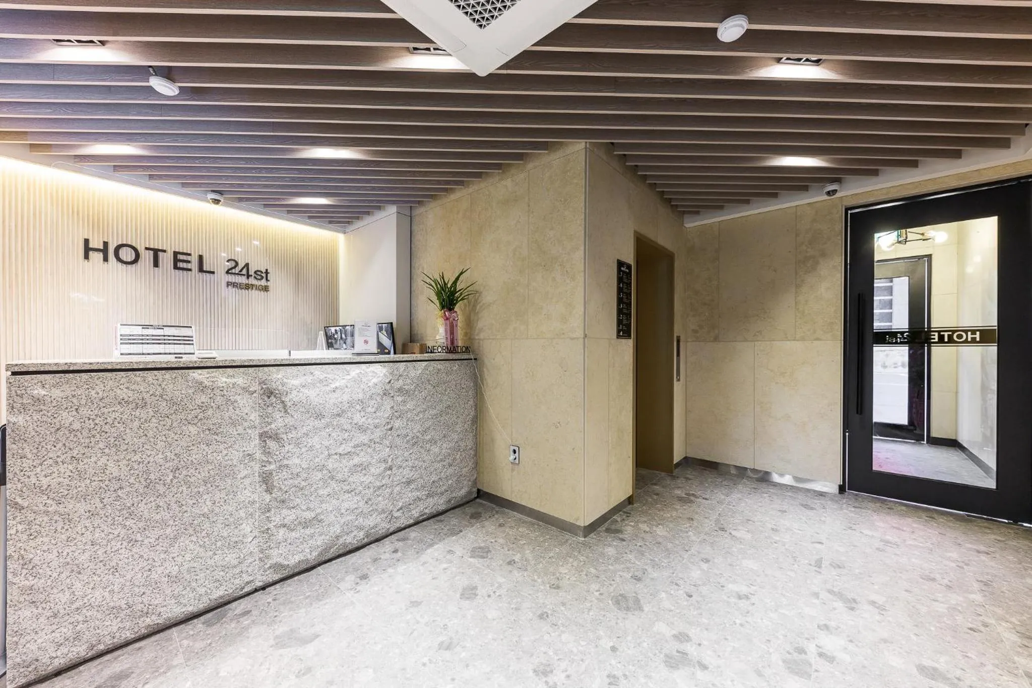 Lobby or reception in Hotel 24st Prestige