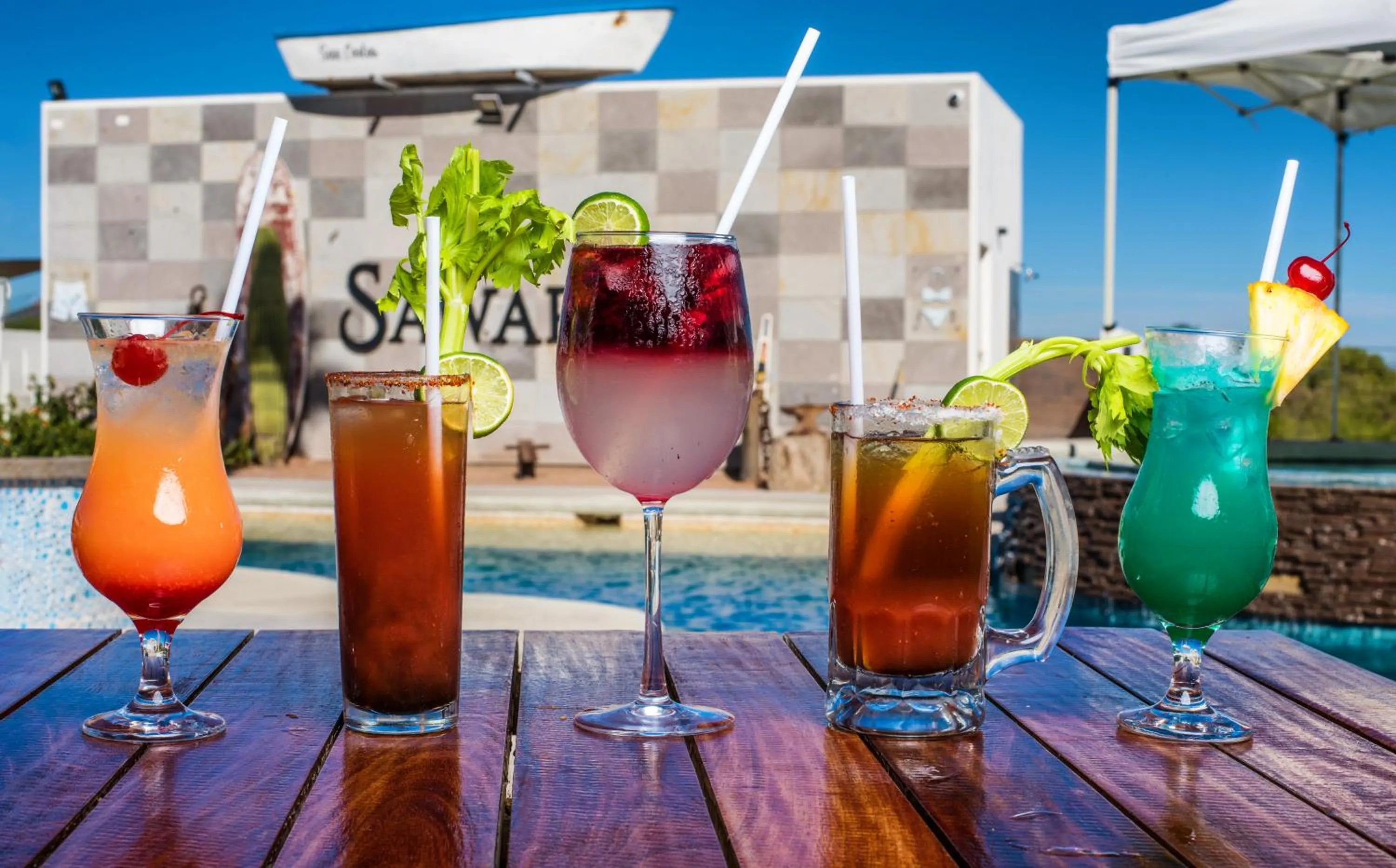 Restaurant/places to eat in Sawari Hotel