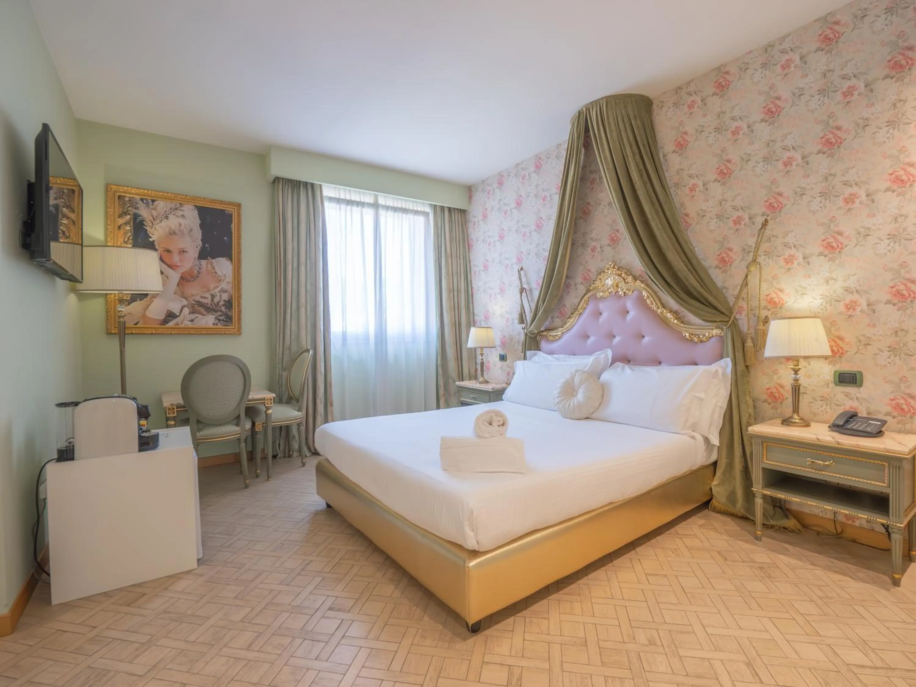 Bed in San Valentino Hotel