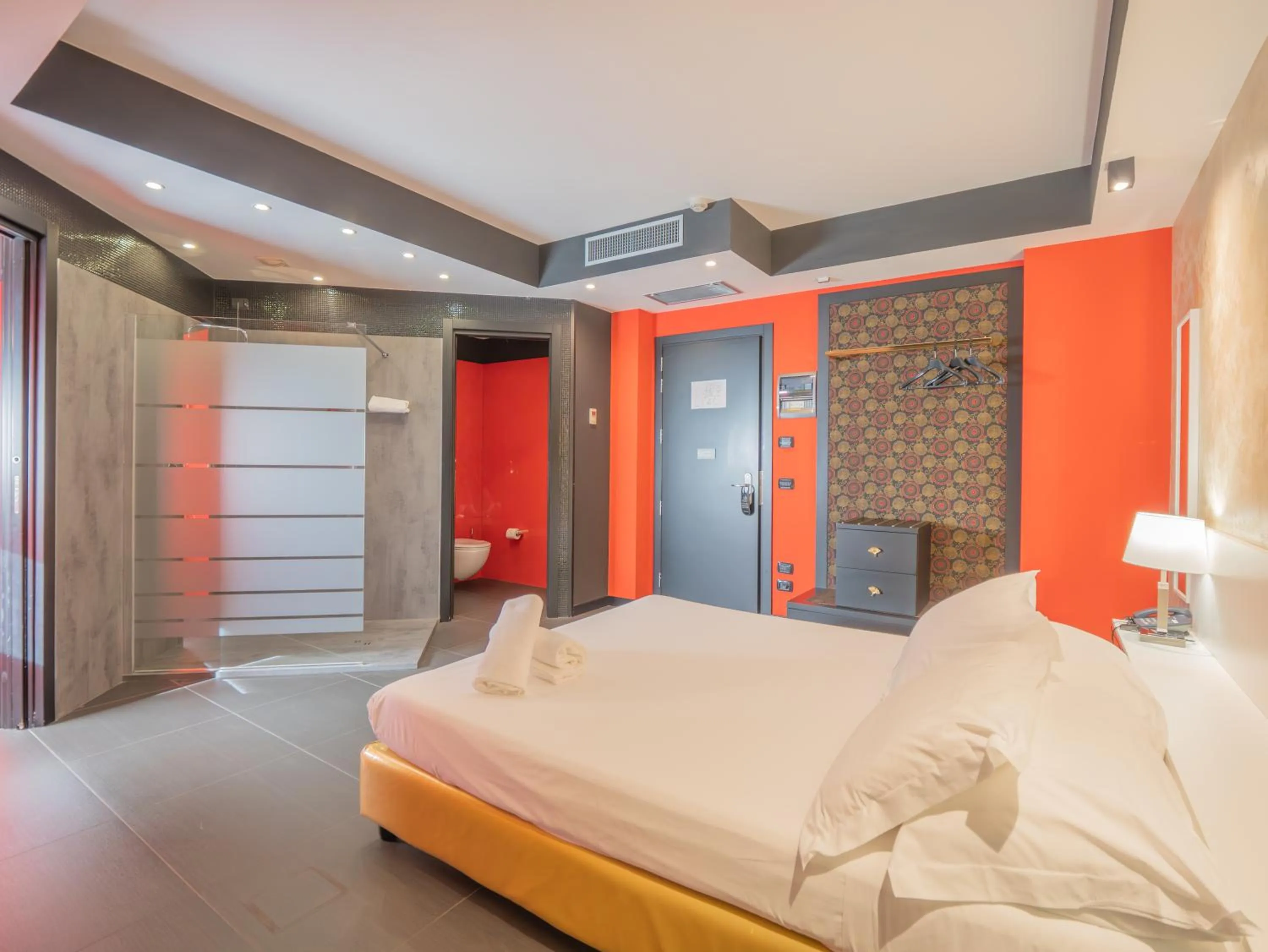 Bed in San Valentino Hotel