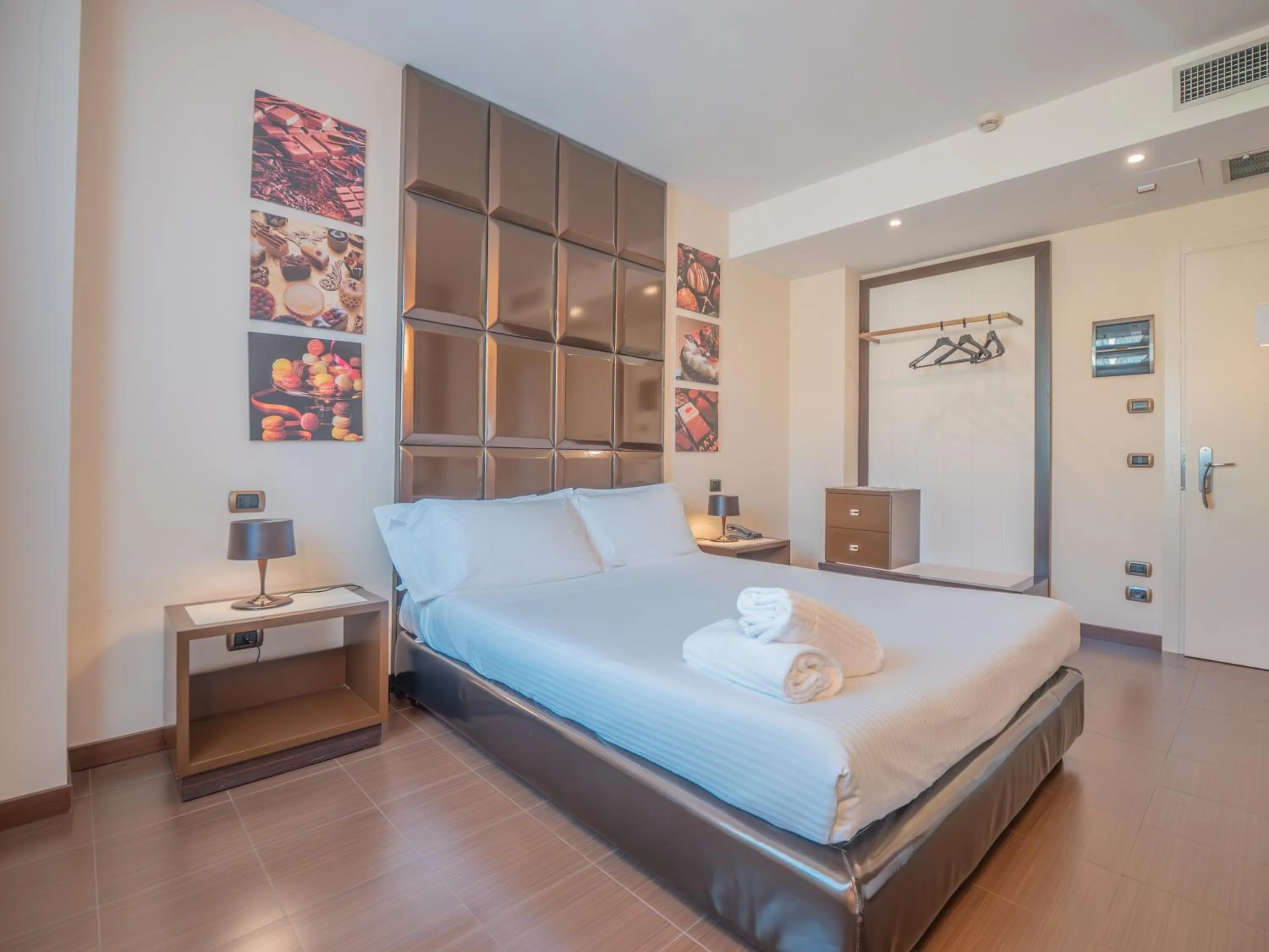 Bed in San Valentino Hotel